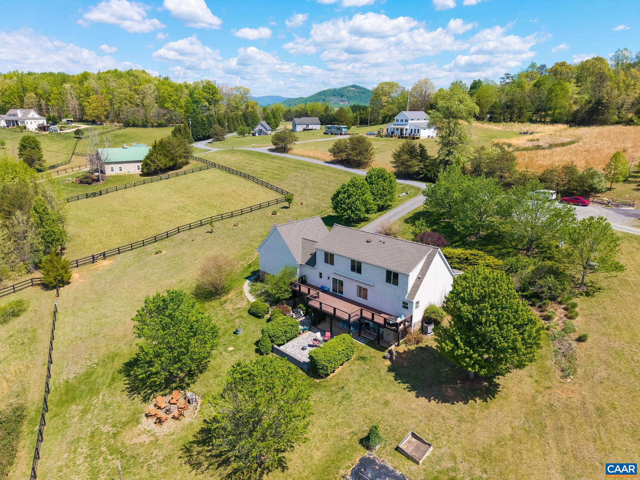 164 SUNNYSIDE LN, AFTON, Virginia 22920, 4 Bedrooms Bedrooms, ,3 BathroomsBathrooms,Residential,164 SUNNYSIDE LN,676042 MLS # 676042