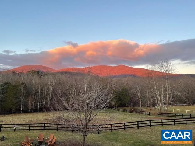 164 SUNNYSIDE LN, AFTON, Virginia 22920, 4 Bedrooms Bedrooms, ,3 BathroomsBathrooms,Residential,164 SUNNYSIDE LN,676042 MLS # 676042