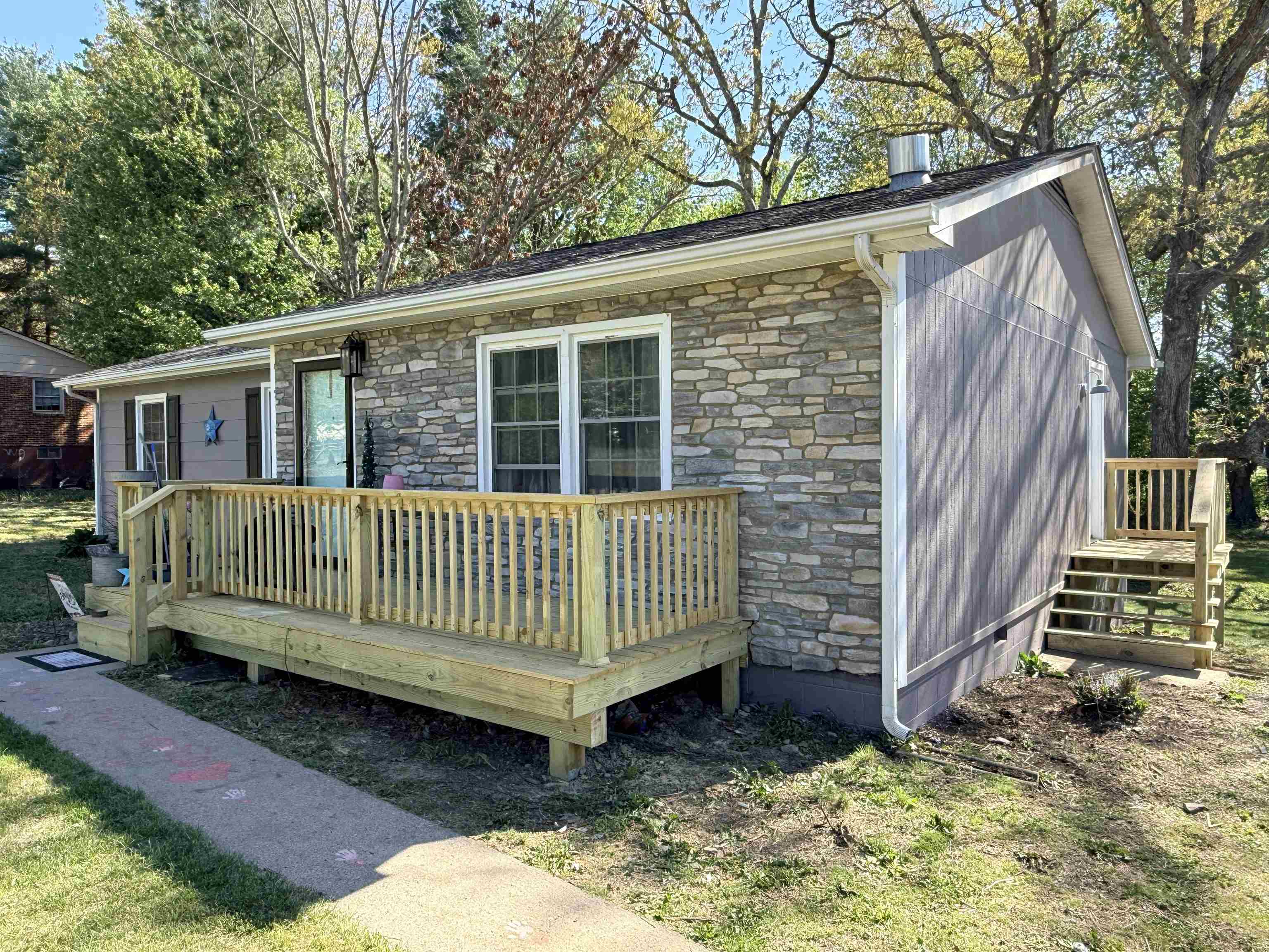 45 MERCER CIR, GROTTOES, Virginia 24441, 3 Bedrooms Bedrooms, ,1 BathroomBathrooms,Residential,45 MERCER CIR,676099 MLS # 676099