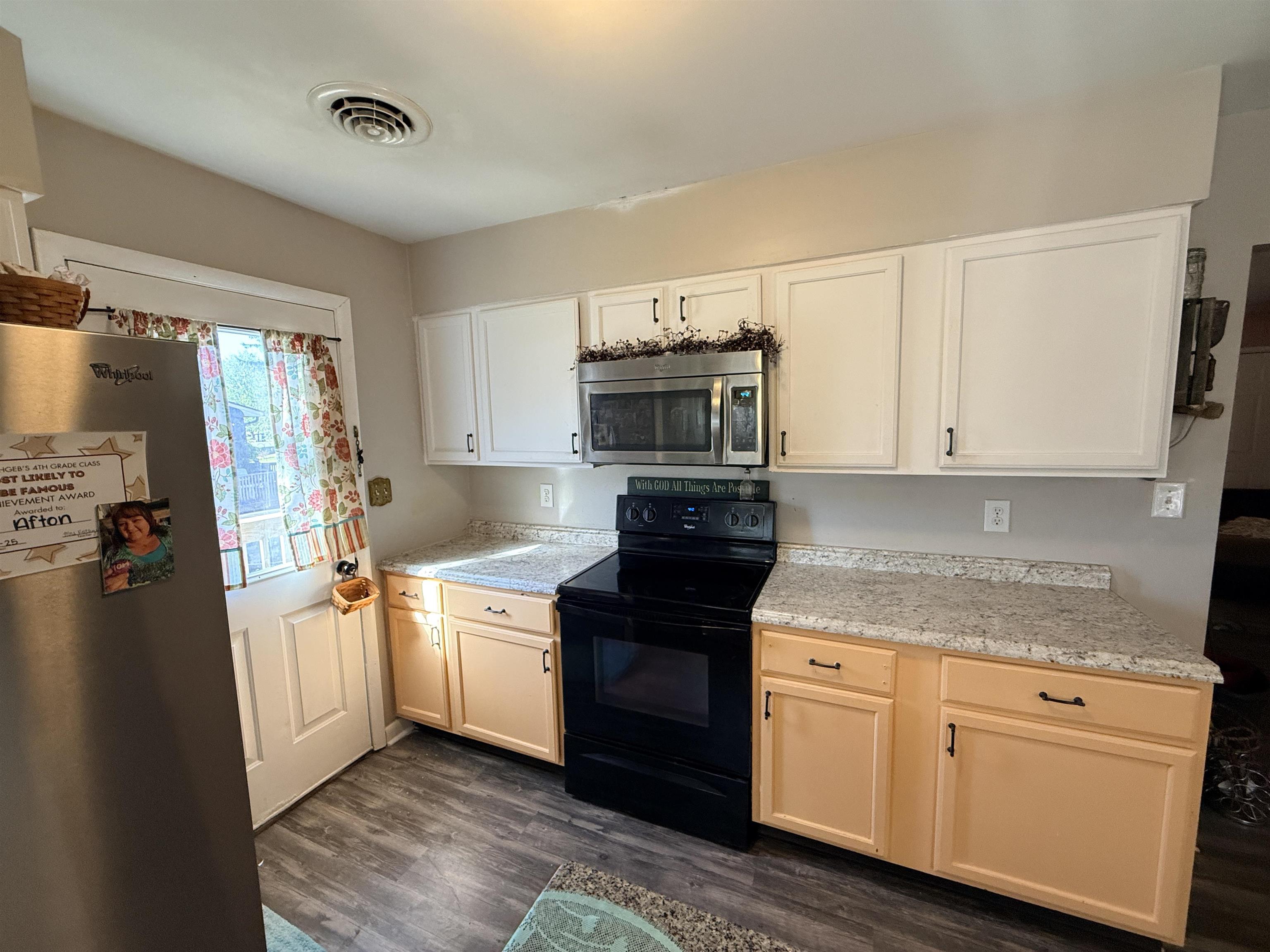 45 MERCER CIR, GROTTOES, Virginia 24441, 3 Bedrooms Bedrooms, ,1 BathroomBathrooms,Residential,45 MERCER CIR,676099 MLS # 676099