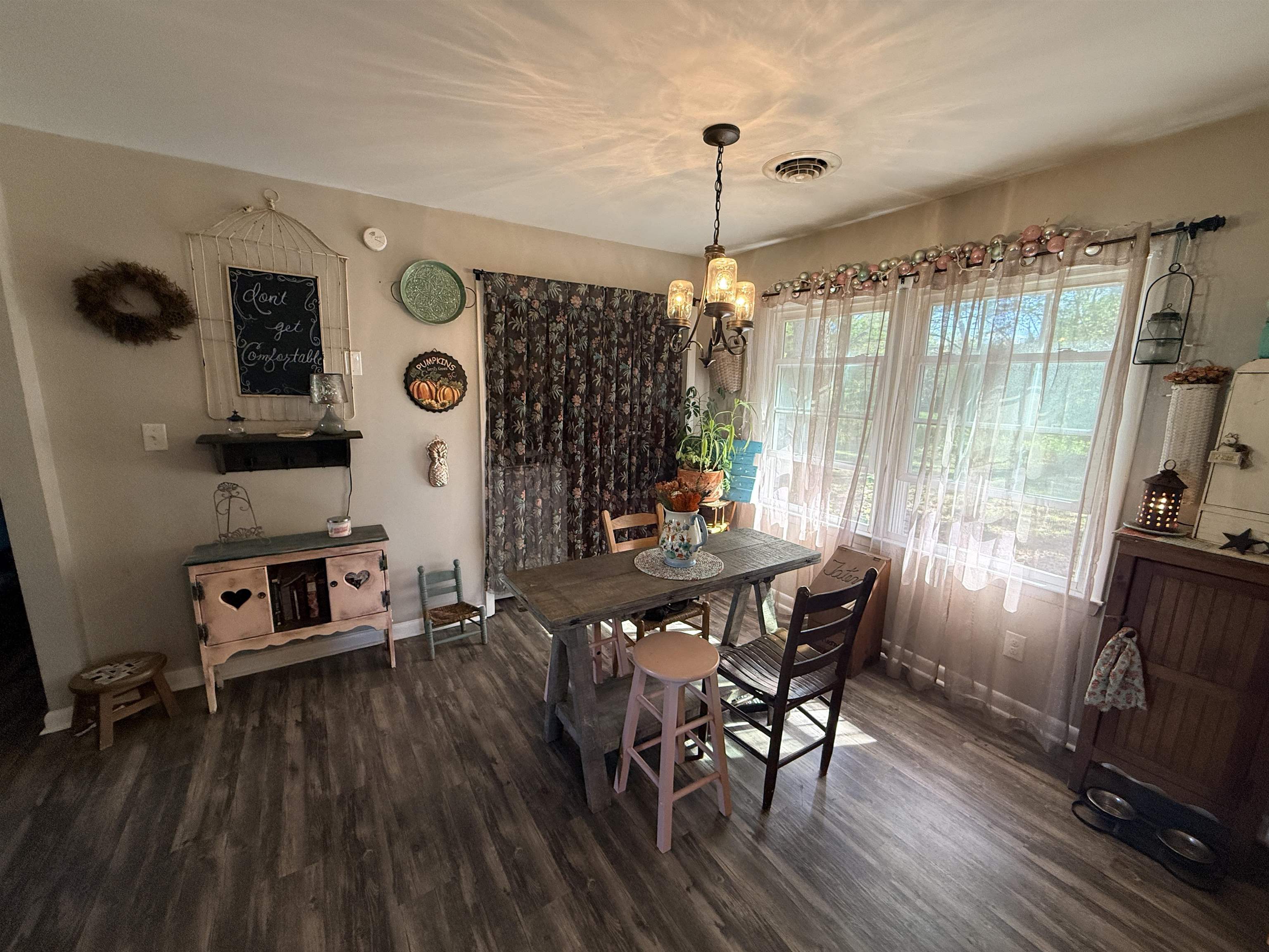 45 MERCER CIR, GROTTOES, Virginia 24441, 3 Bedrooms Bedrooms, ,1 BathroomBathrooms,Residential,45 MERCER CIR,676099 MLS # 676099