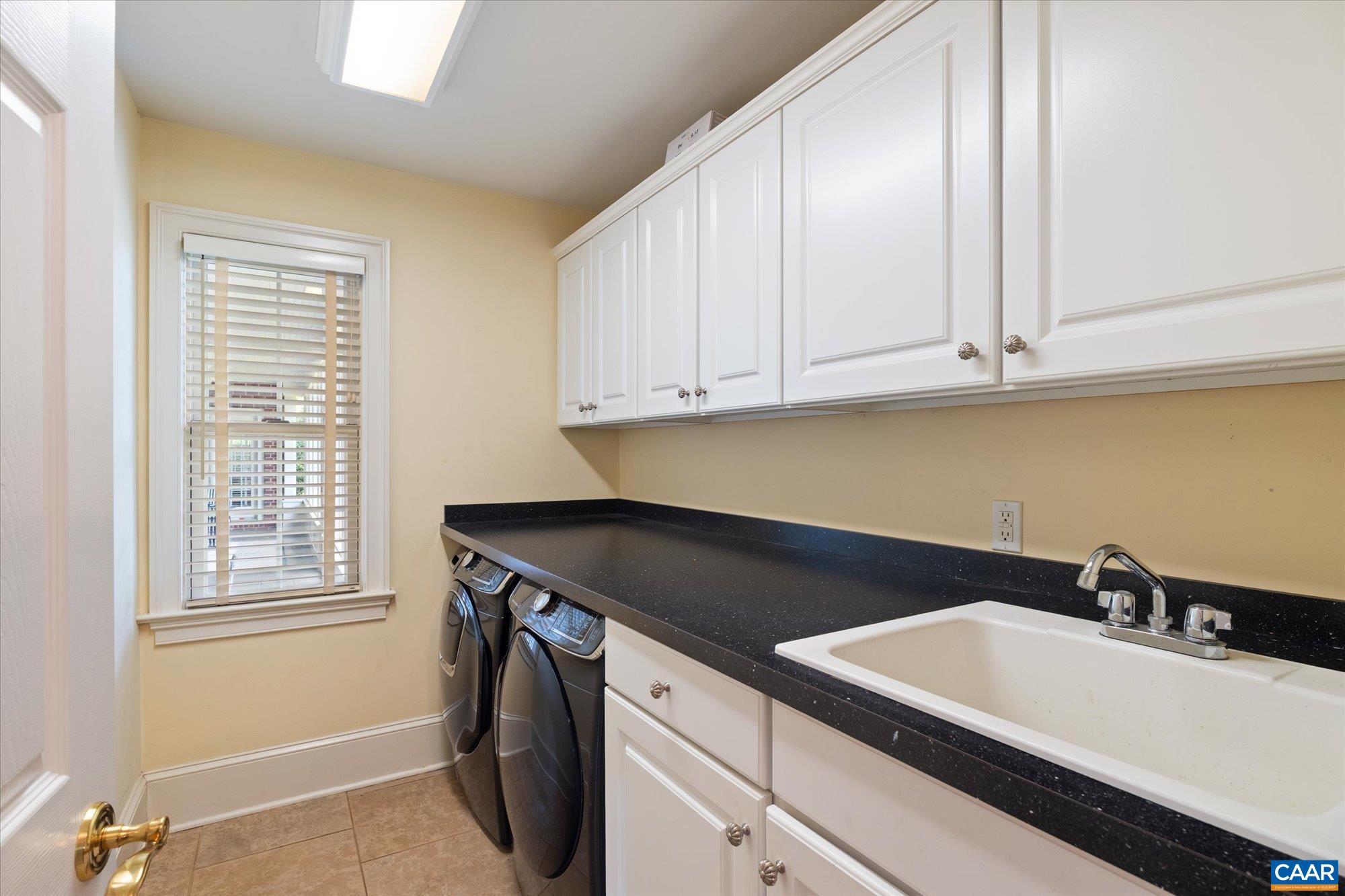 515 ROCKS FARM DR, CHARLOTTESVILLE, Virginia 22903, 5 Bedrooms Bedrooms, ,4 BathroomsBathrooms,Residential,515 ROCKS FARM DR,676101 MLS # 676101