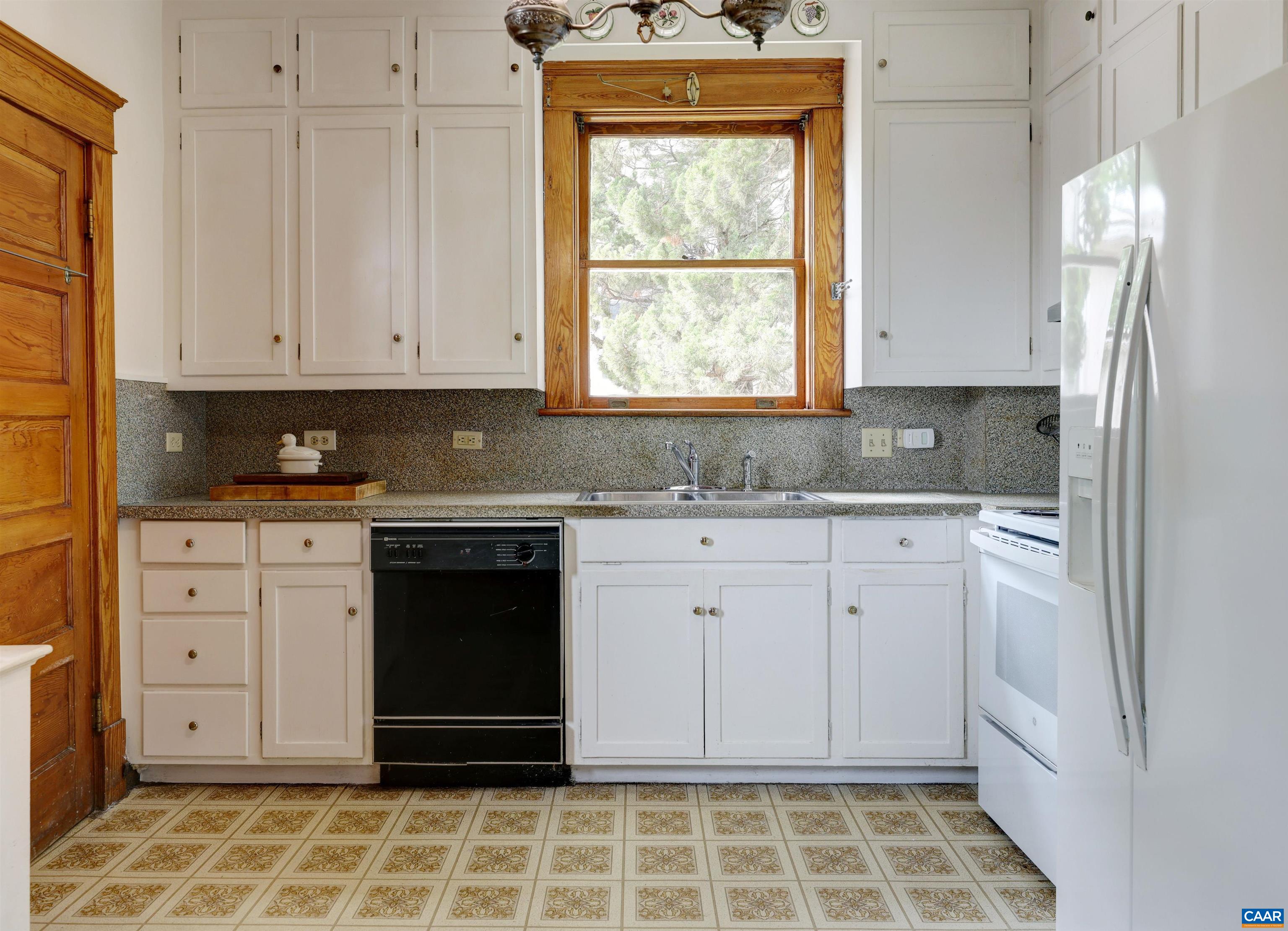 620 RIDGE ST, CHARLOTTESVILLE, Virginia 22902, 4 Bedrooms Bedrooms, ,3 BathroomsBathrooms,Residential,MICHTOM-WILLIAMS HOUSE,620 RIDGE ST,676103 MLS # 676103