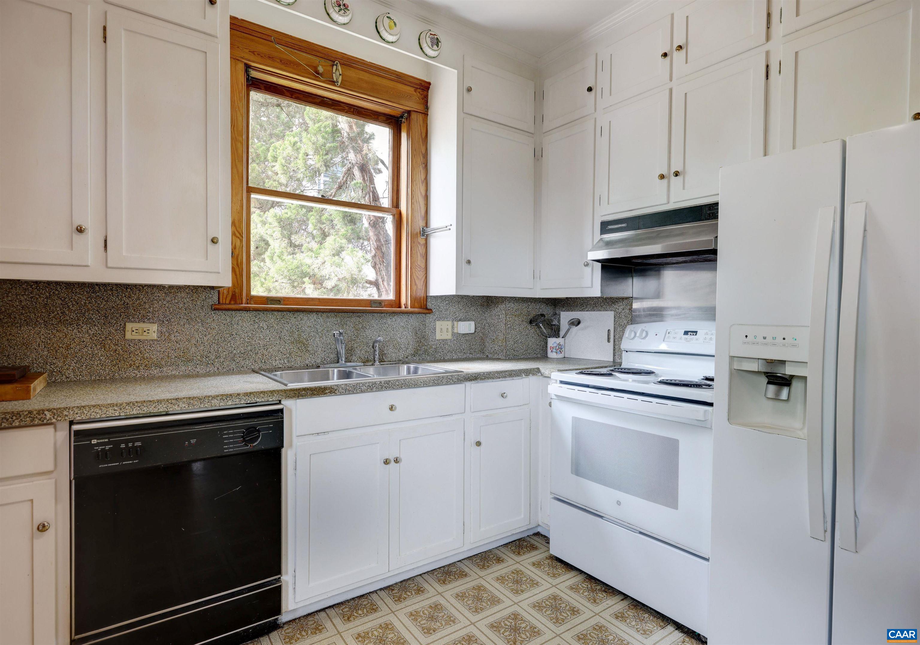 620 RIDGE ST, CHARLOTTESVILLE, Virginia 22902, 4 Bedrooms Bedrooms, ,3 BathroomsBathrooms,Residential,MICHTOM-WILLIAMS HOUSE,620 RIDGE ST,676103 MLS # 676103