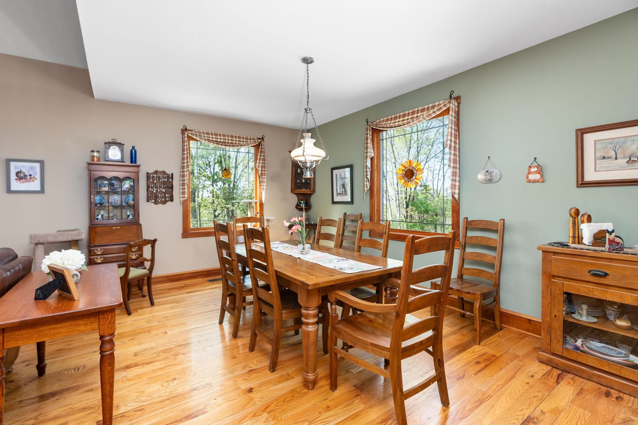 150 FAIRFIELD ESTATES DR, RAPHINE, Virginia 24472, 4 Bedrooms Bedrooms, ,3 BathroomsBathrooms,Residential,Cracker Barrell House!,150 FAIRFIELD ESTATES DR,676105 MLS # 676105