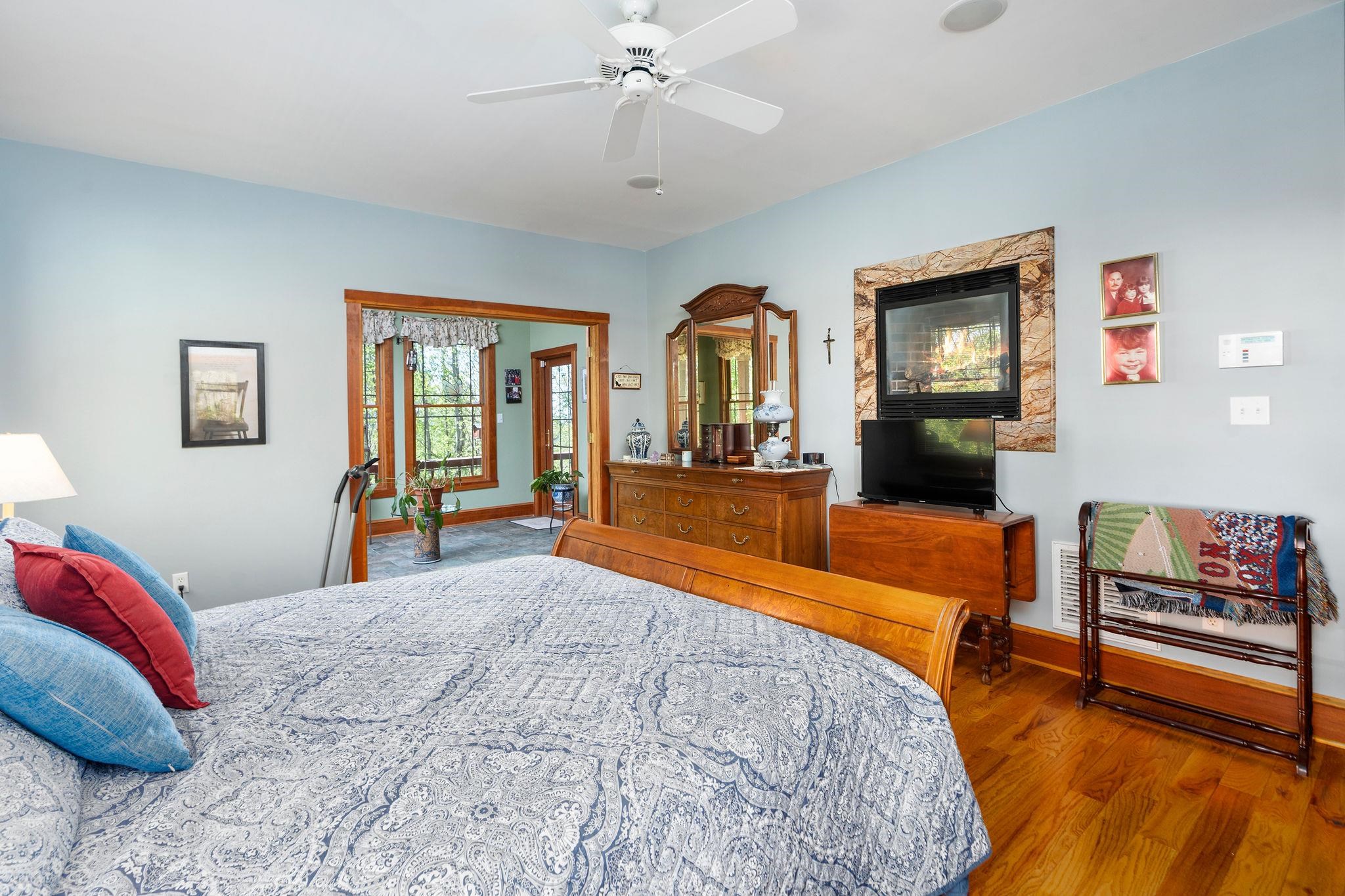 150 FAIRFIELD ESTATES DR, RAPHINE, Virginia 24472, 4 Bedrooms Bedrooms, ,3 BathroomsBathrooms,Residential,Cracker Barrell House!,150 FAIRFIELD ESTATES DR,676105 MLS # 676105