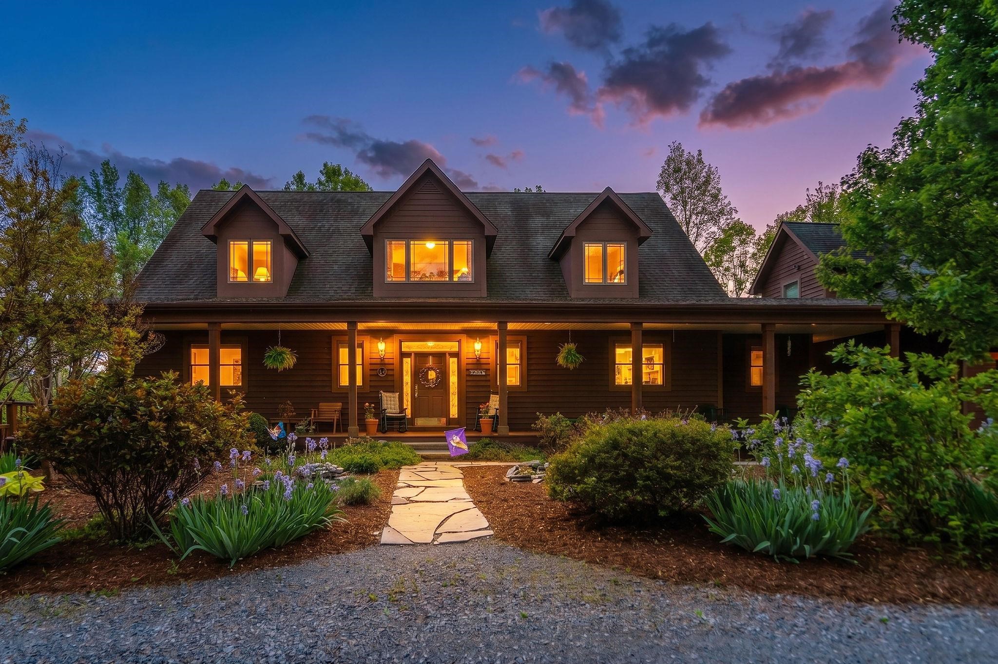 150 FAIRFIELD ESTATES DR, RAPHINE, Virginia 24472, 4 Bedrooms Bedrooms, ,3 BathroomsBathrooms,Residential,Cracker Barrell House!,150 FAIRFIELD ESTATES DR,676105 MLS # 676105