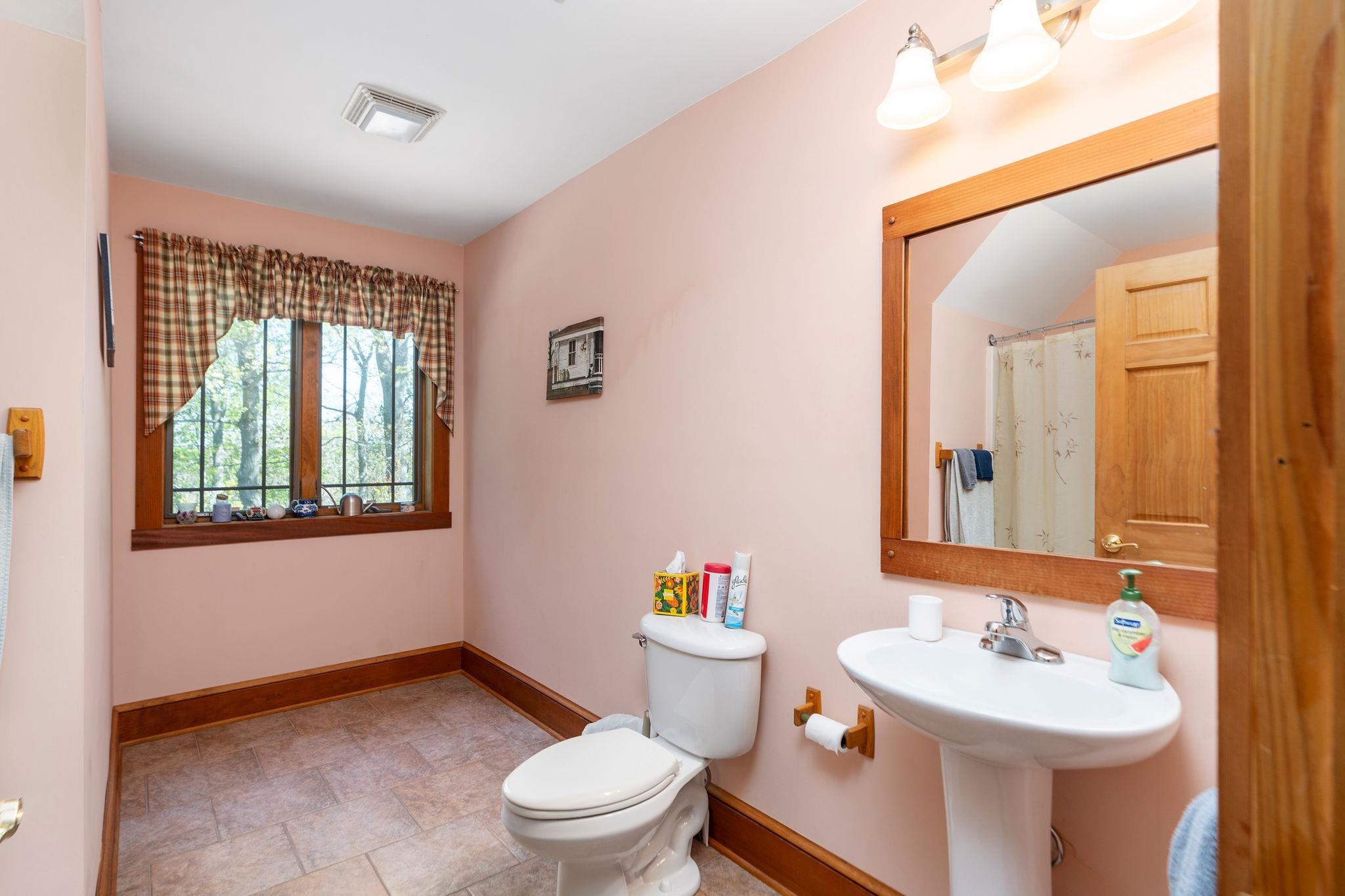 150 FAIRFIELD ESTATES DR, RAPHINE, Virginia 24472, 4 Bedrooms Bedrooms, ,3 BathroomsBathrooms,Residential,Cracker Barrell House!,150 FAIRFIELD ESTATES DR,676105 MLS # 676105