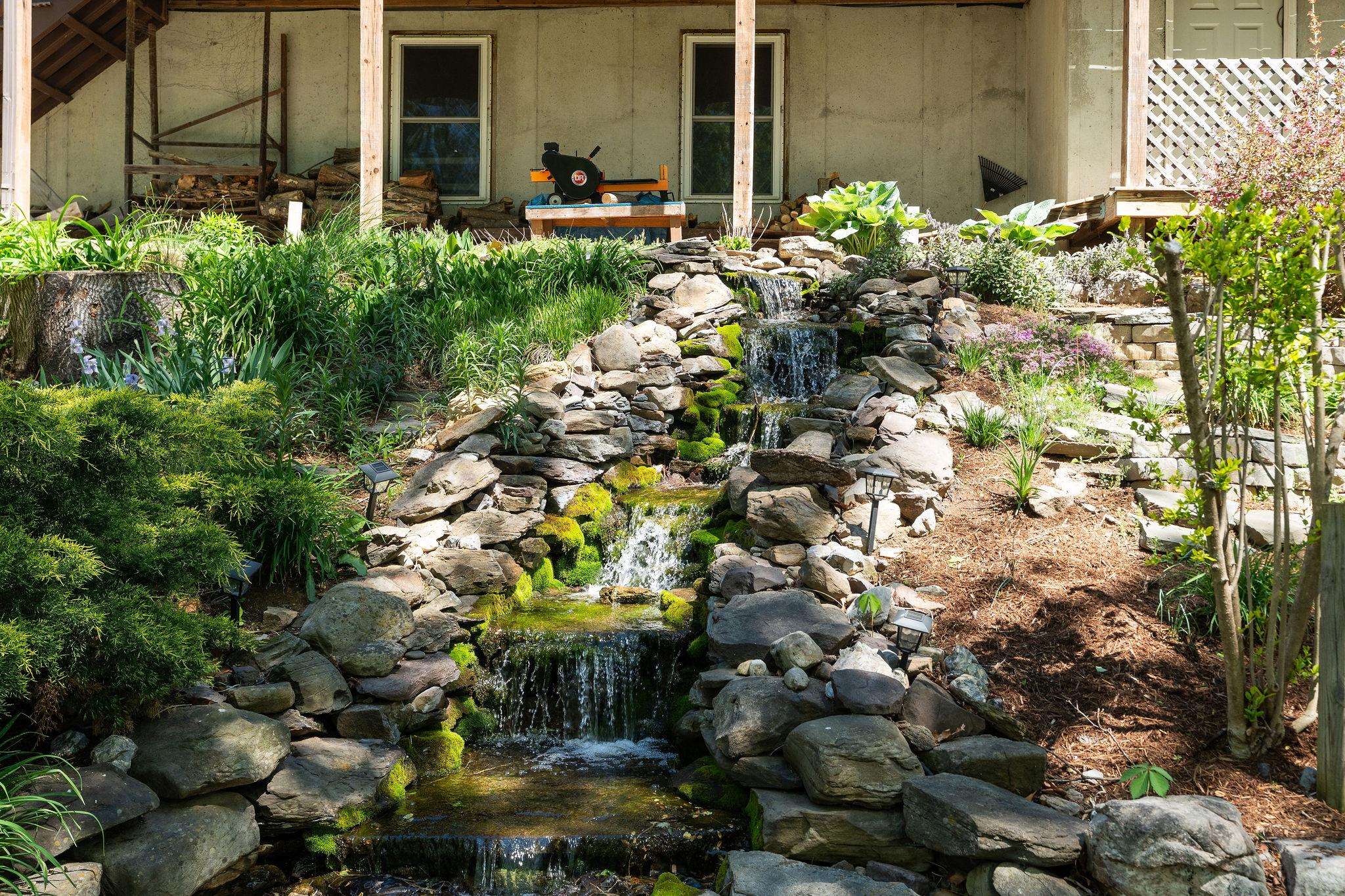 150 FAIRFIELD ESTATES DR, RAPHINE, Virginia 24472, 4 Bedrooms Bedrooms, ,3 BathroomsBathrooms,Residential,Cracker Barrell House!,150 FAIRFIELD ESTATES DR,676105 MLS # 676105