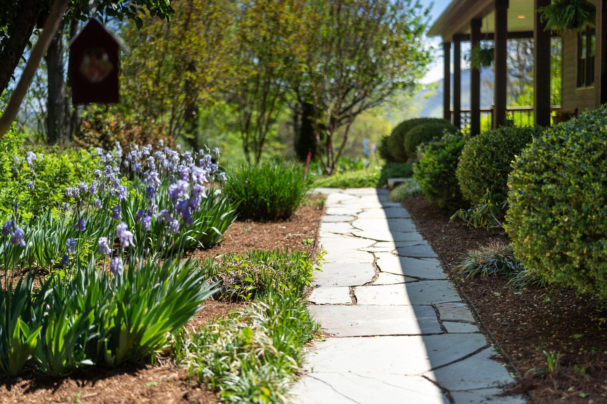 150 FAIRFIELD ESTATES DR, RAPHINE, Virginia 24472, 4 Bedrooms Bedrooms, ,3 BathroomsBathrooms,Residential,Cracker Barrell House!,150 FAIRFIELD ESTATES DR,676105 MLS # 676105