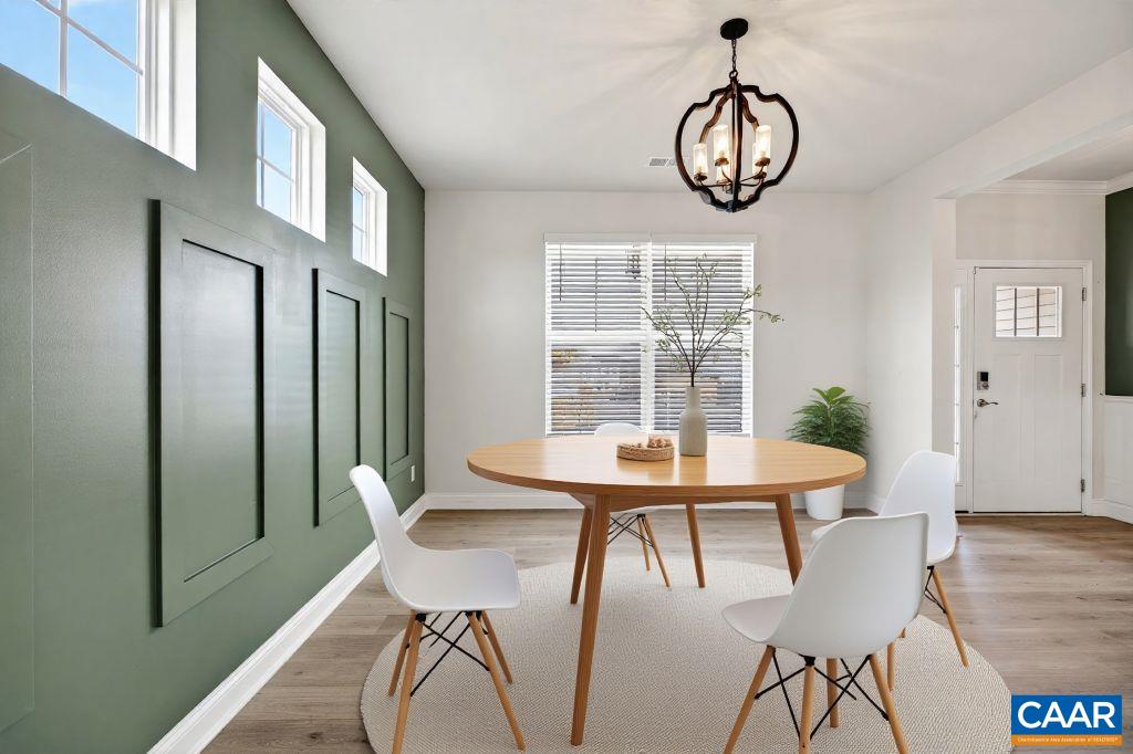 20 AVONWOODS CT, STAUNTON, Virginia 24401, 4 Bedrooms Bedrooms, ,3 BathroomsBathrooms,Residential,20 AVONWOODS CT,676107 MLS # 676107