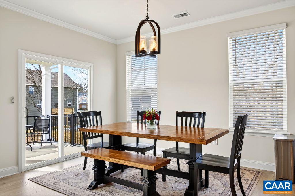 20 AVONWOODS CT, STAUNTON, Virginia 24401, 4 Bedrooms Bedrooms, ,3 BathroomsBathrooms,Residential,20 AVONWOODS CT,676107 MLS # 676107