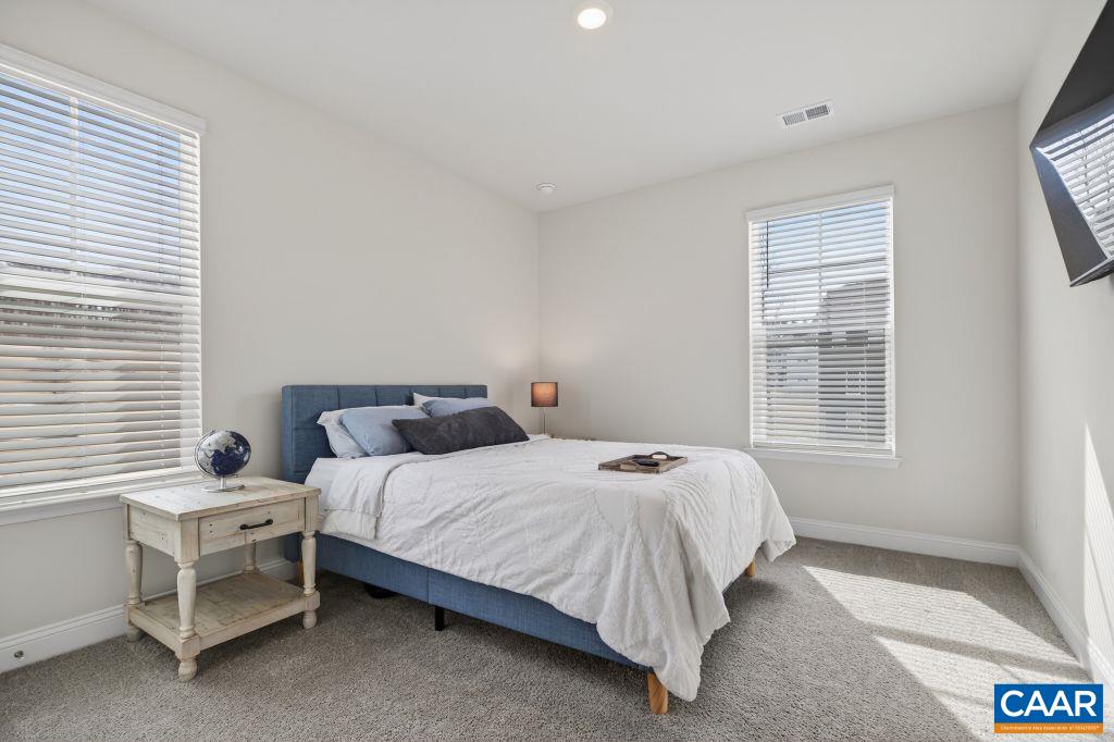 20 AVONWOODS CT, STAUNTON, Virginia 24401, 4 Bedrooms Bedrooms, ,3 BathroomsBathrooms,Residential,20 AVONWOODS CT,676107 MLS # 676107