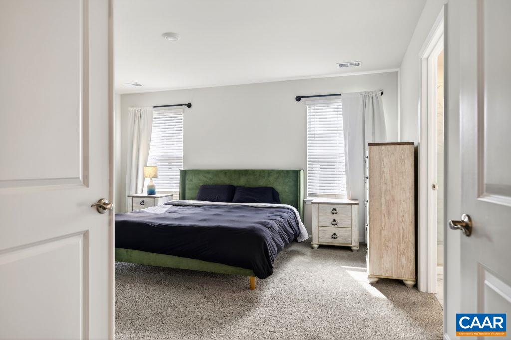 20 AVONWOODS CT, STAUNTON, Virginia 24401, 4 Bedrooms Bedrooms, ,3 BathroomsBathrooms,Residential,20 AVONWOODS CT,676107 MLS # 676107