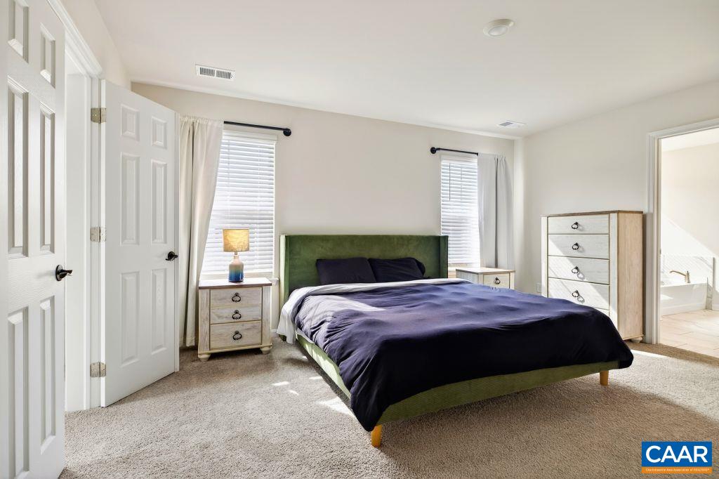 20 AVONWOODS CT, STAUNTON, Virginia 24401, 4 Bedrooms Bedrooms, ,3 BathroomsBathrooms,Residential,20 AVONWOODS CT,676107 MLS # 676107