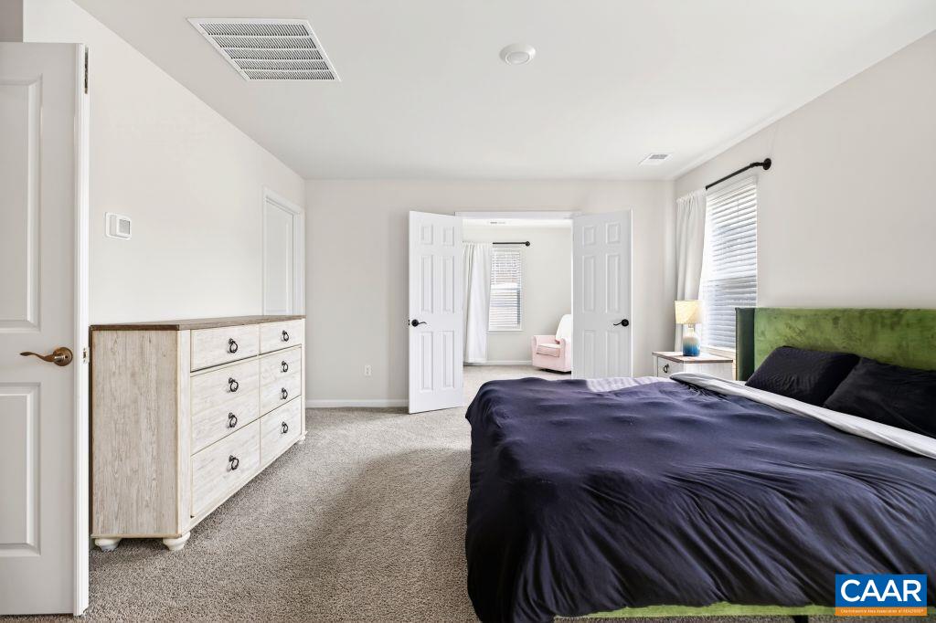 20 AVONWOODS CT, STAUNTON, Virginia 24401, 4 Bedrooms Bedrooms, ,3 BathroomsBathrooms,Residential,20 AVONWOODS CT,676107 MLS # 676107