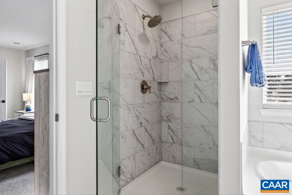 20 AVONWOODS CT, STAUNTON, Virginia 24401, 4 Bedrooms Bedrooms, ,3 BathroomsBathrooms,Residential,20 AVONWOODS CT,676107 MLS # 676107