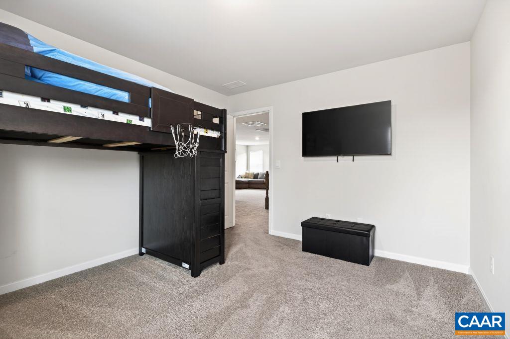 20 AVONWOODS CT, STAUNTON, Virginia 24401, 4 Bedrooms Bedrooms, ,3 BathroomsBathrooms,Residential,20 AVONWOODS CT,676107 MLS # 676107