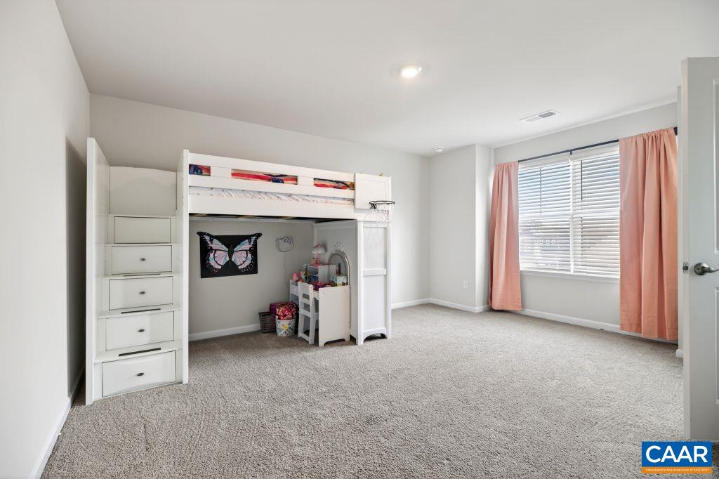 20 AVONWOODS CT, STAUNTON, Virginia 24401, 4 Bedrooms Bedrooms, ,3 BathroomsBathrooms,Residential,20 AVONWOODS CT,676107 MLS # 676107