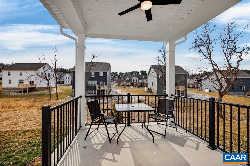 20 AVONWOODS CT, STAUNTON, Virginia 24401, 4 Bedrooms Bedrooms, ,3 BathroomsBathrooms,Residential,20 AVONWOODS CT,676107 MLS # 676107