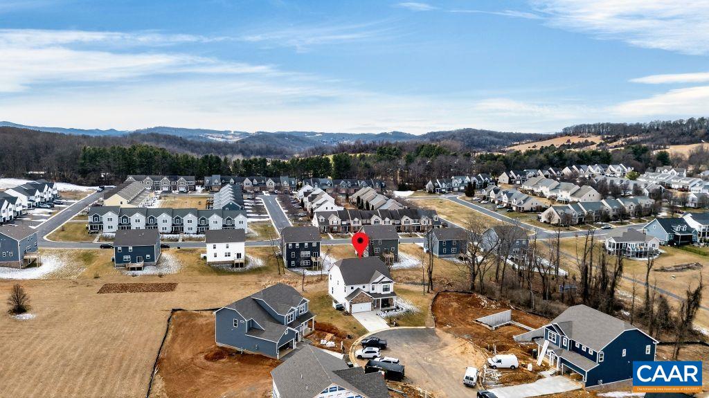 20 AVONWOODS CT, STAUNTON, Virginia 24401, 4 Bedrooms Bedrooms, ,3 BathroomsBathrooms,Residential,20 AVONWOODS CT,676107 MLS # 676107