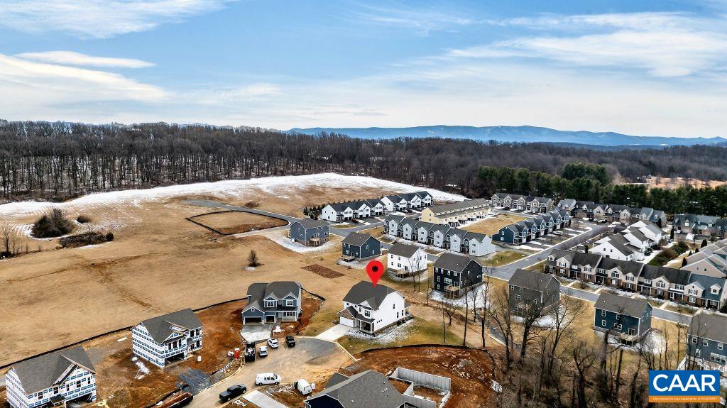 20 AVONWOODS CT, STAUNTON, Virginia 24401, 4 Bedrooms Bedrooms, ,3 BathroomsBathrooms,Residential,20 AVONWOODS CT,676107 MLS # 676107