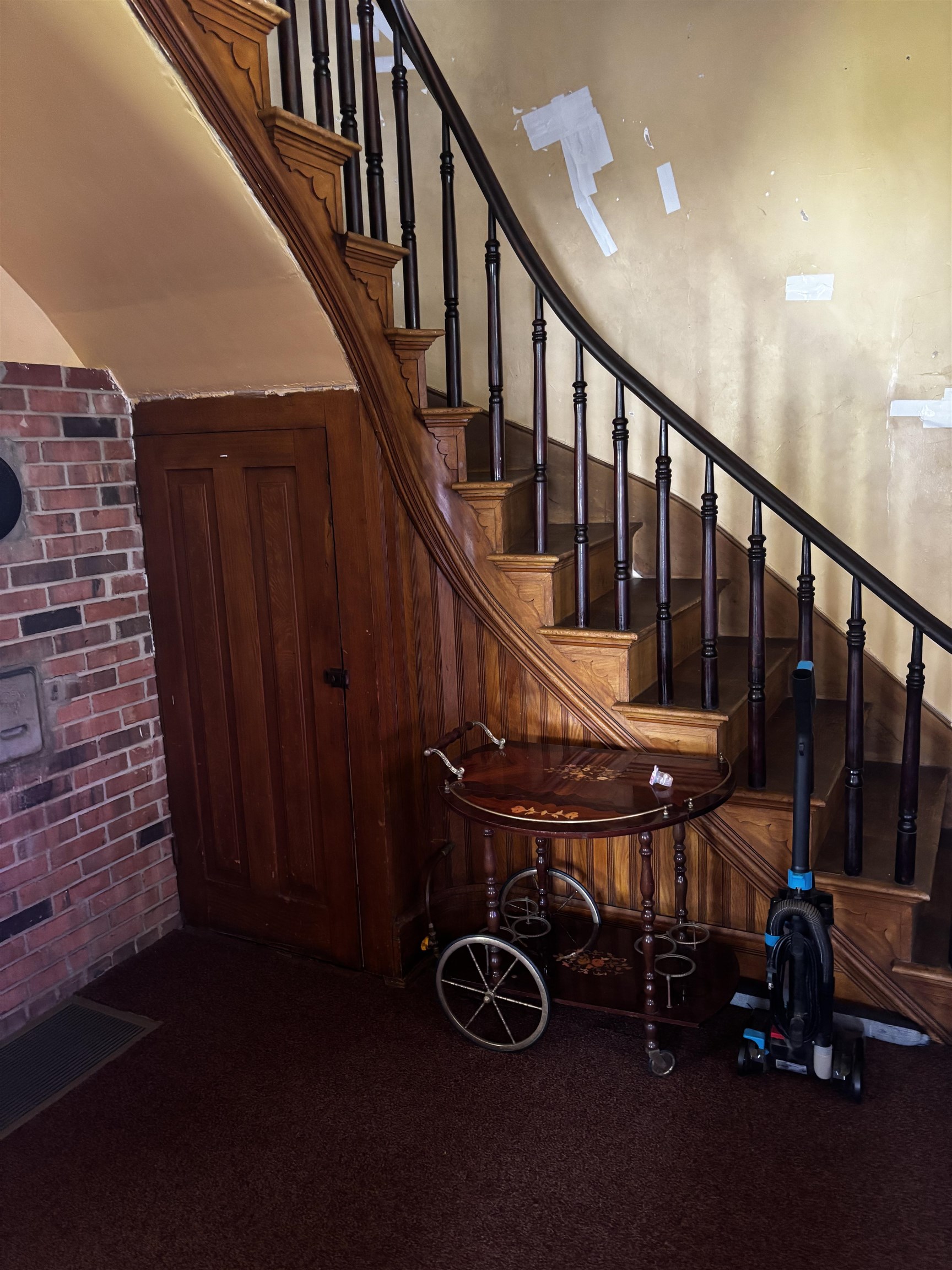 502 TANNEHILL ST, STAUNTON, Virginia 24401, 3 Bedrooms Bedrooms, ,1 BathroomBathrooms,Residential,502 TANNEHILL ST,676111 MLS # 676111