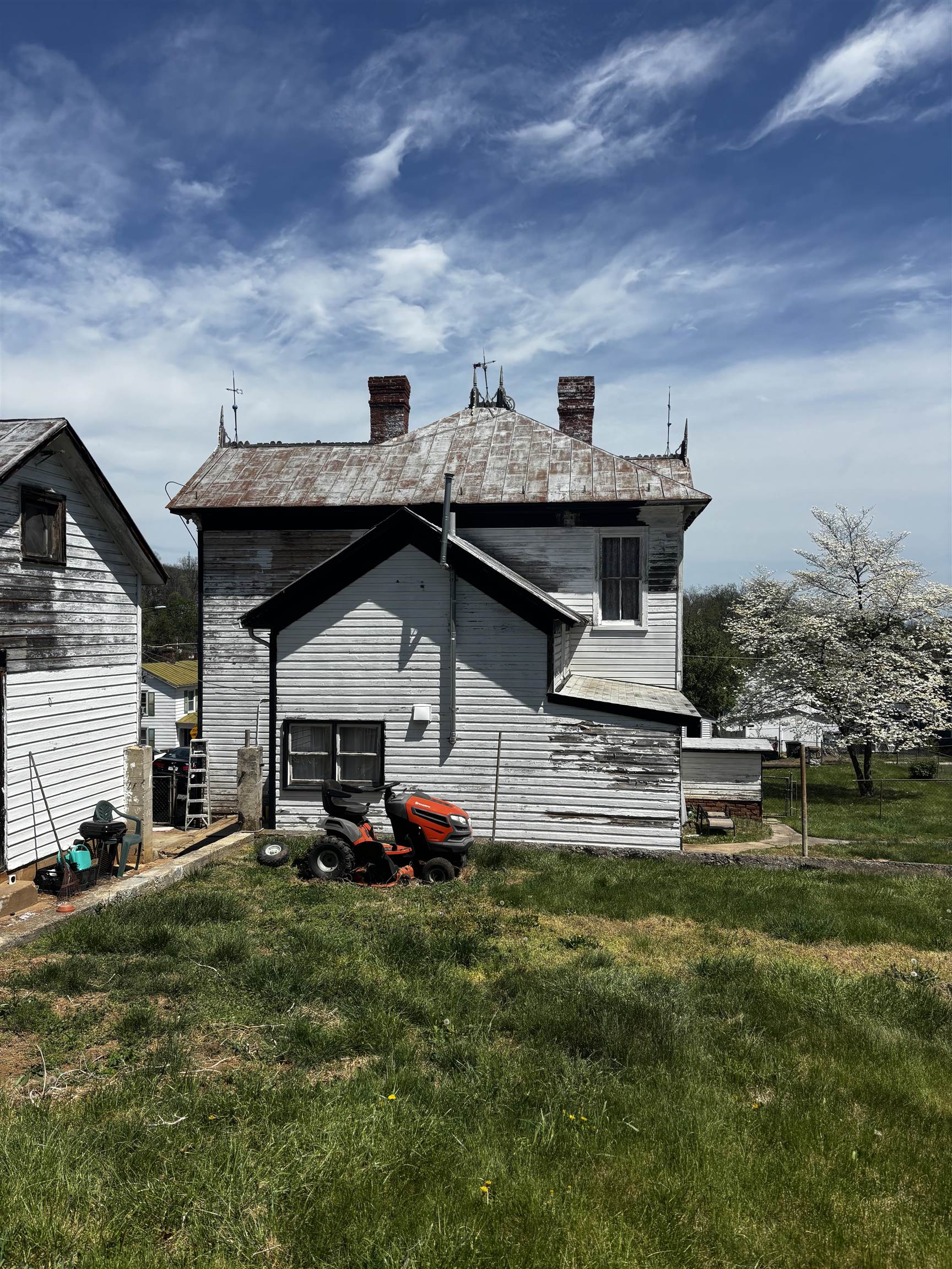 502 TANNEHILL ST, STAUNTON, Virginia 24401, 3 Bedrooms Bedrooms, ,1 BathroomBathrooms,Residential,502 TANNEHILL ST,676111 MLS # 676111