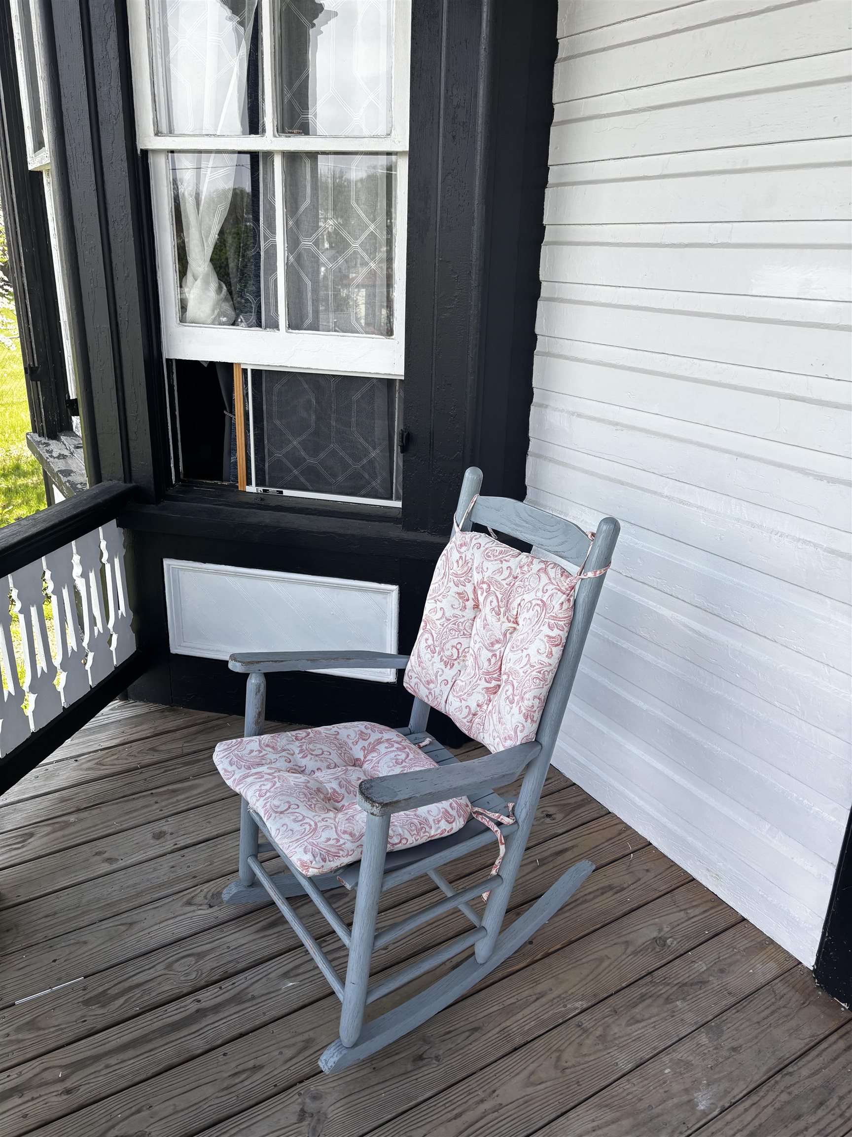 502 TANNEHILL ST, STAUNTON, Virginia 24401, 3 Bedrooms Bedrooms, ,1 BathroomBathrooms,Residential,502 TANNEHILL ST,676111 MLS # 676111