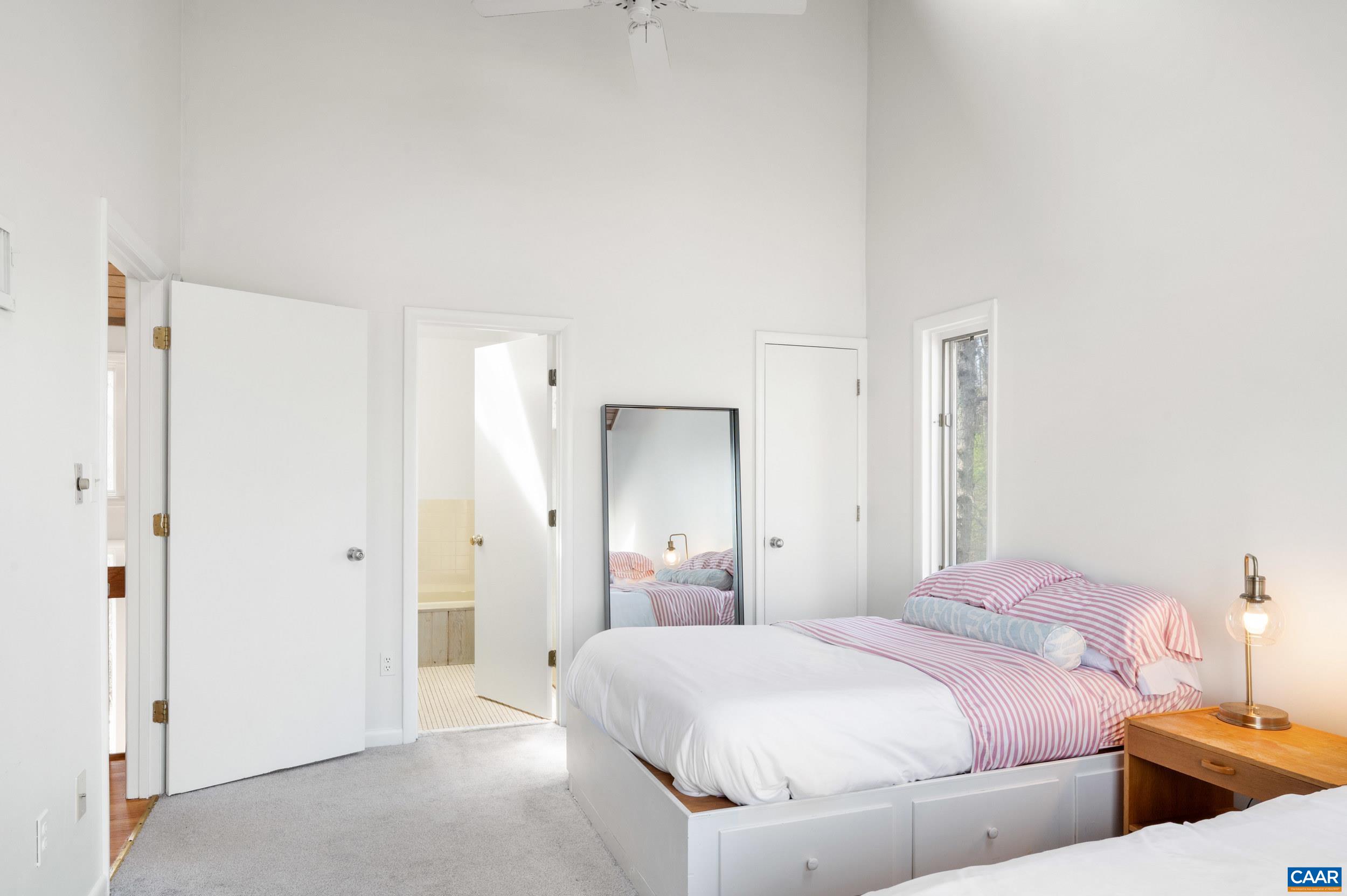 44 EAST CATOCTIN DR, WINTERGREEN RESORT, Virginia 22967, 4 Bedrooms Bedrooms, ,4 BathroomsBathrooms,Residential,11E-C-5,44 EAST CATOCTIN DR,676114 MLS # 676114