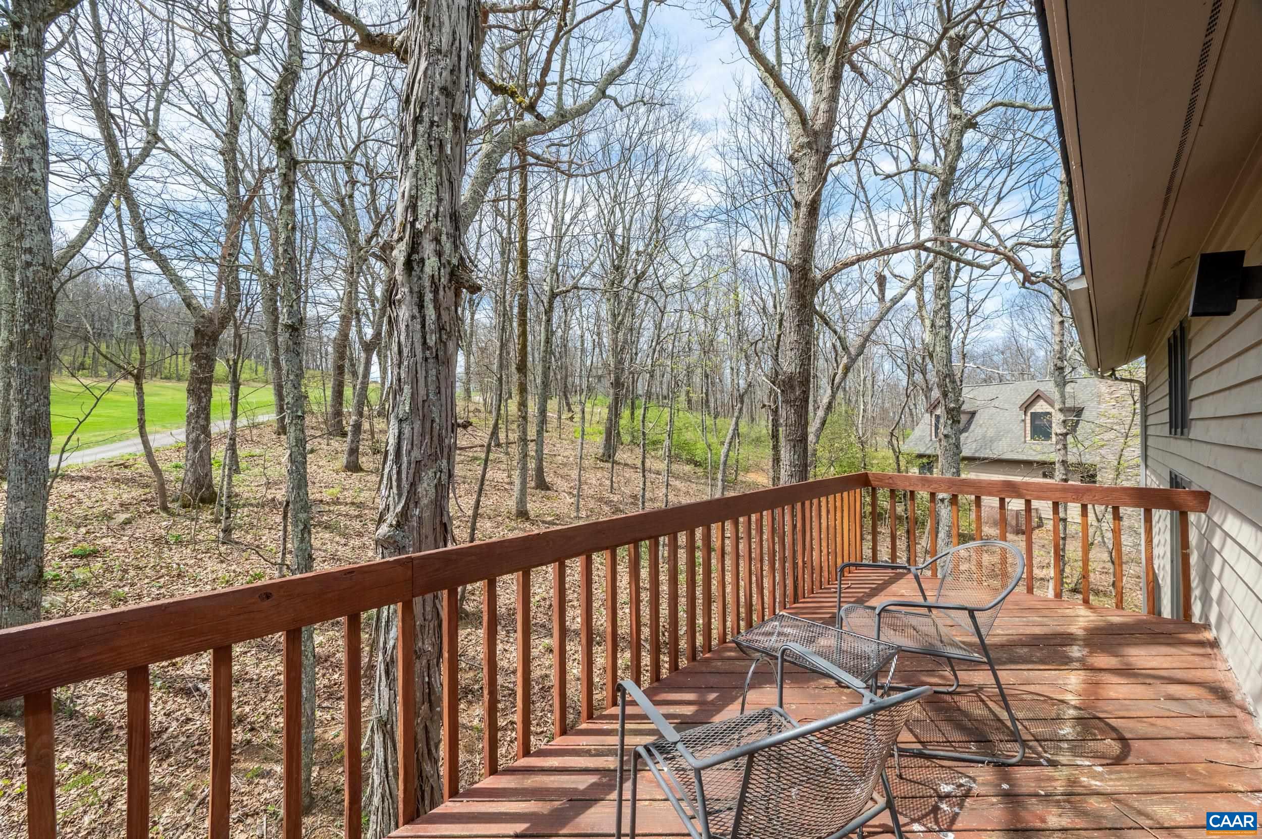 44 EAST CATOCTIN DR, WINTERGREEN RESORT, Virginia 22967, 4 Bedrooms Bedrooms, ,4 BathroomsBathrooms,Residential,11E-C-5,44 EAST CATOCTIN DR,676114 MLS # 676114