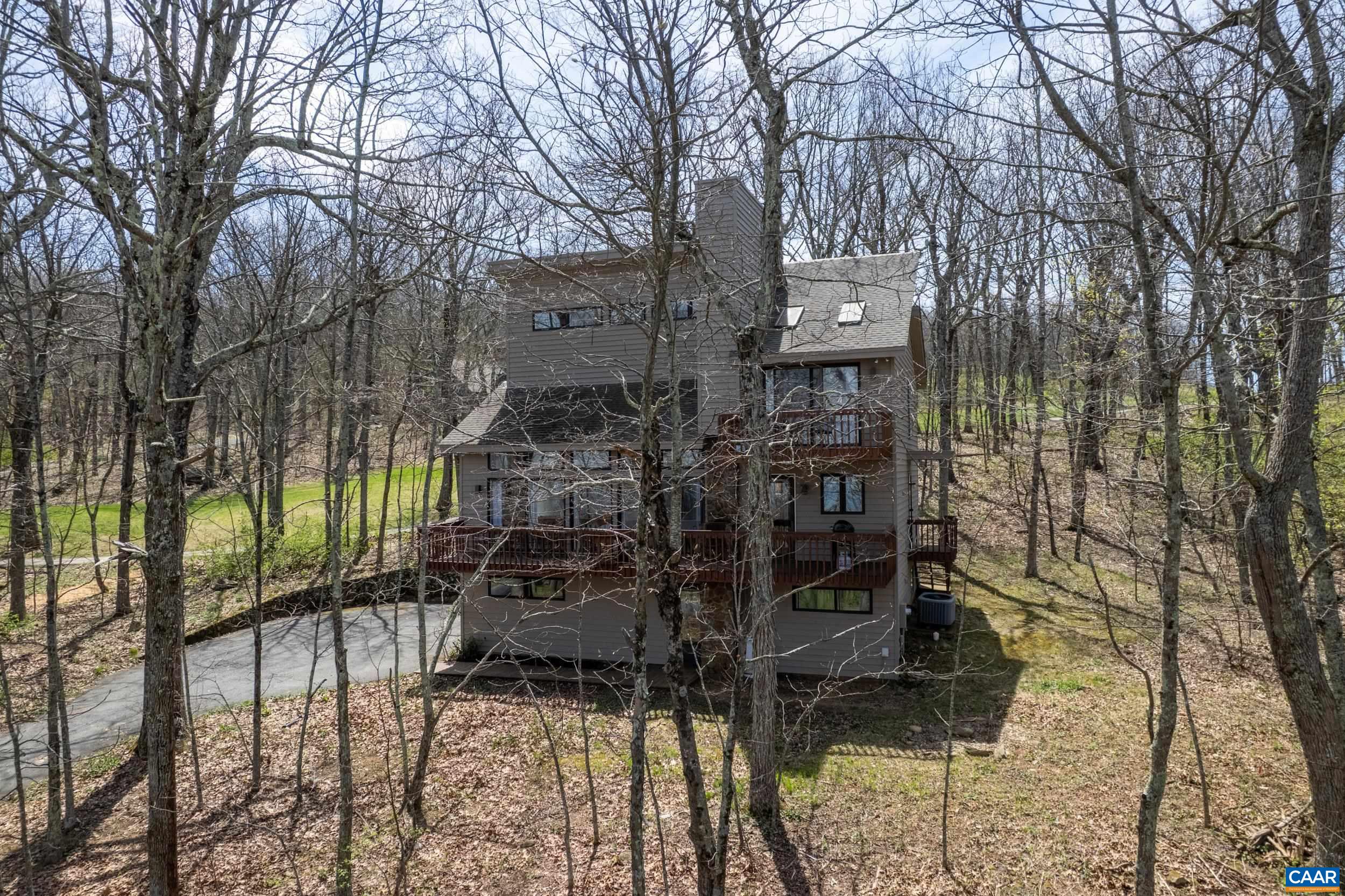 44 EAST CATOCTIN DR, WINTERGREEN RESORT, Virginia 22967, 4 Bedrooms Bedrooms, ,4 BathroomsBathrooms,Residential,11E-C-5,44 EAST CATOCTIN DR,676114 MLS # 676114