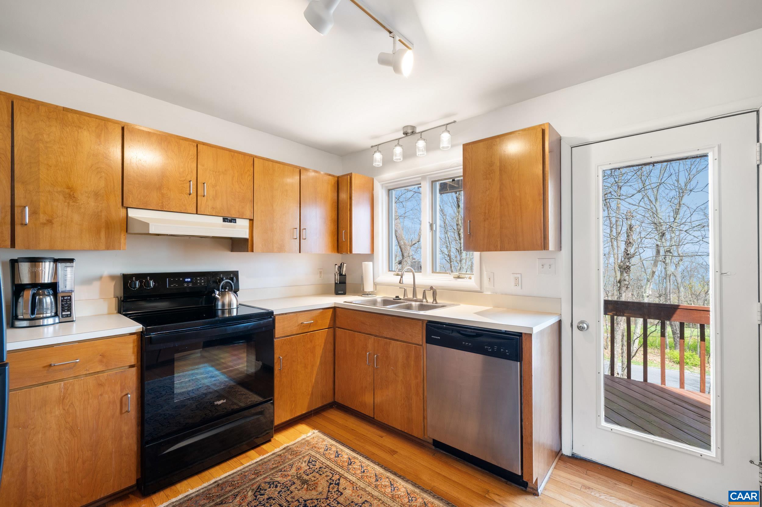 44 EAST CATOCTIN DR, WINTERGREEN RESORT, Virginia 22967, 4 Bedrooms Bedrooms, ,4 BathroomsBathrooms,Residential,11E-C-5,44 EAST CATOCTIN DR,676114 MLS # 676114