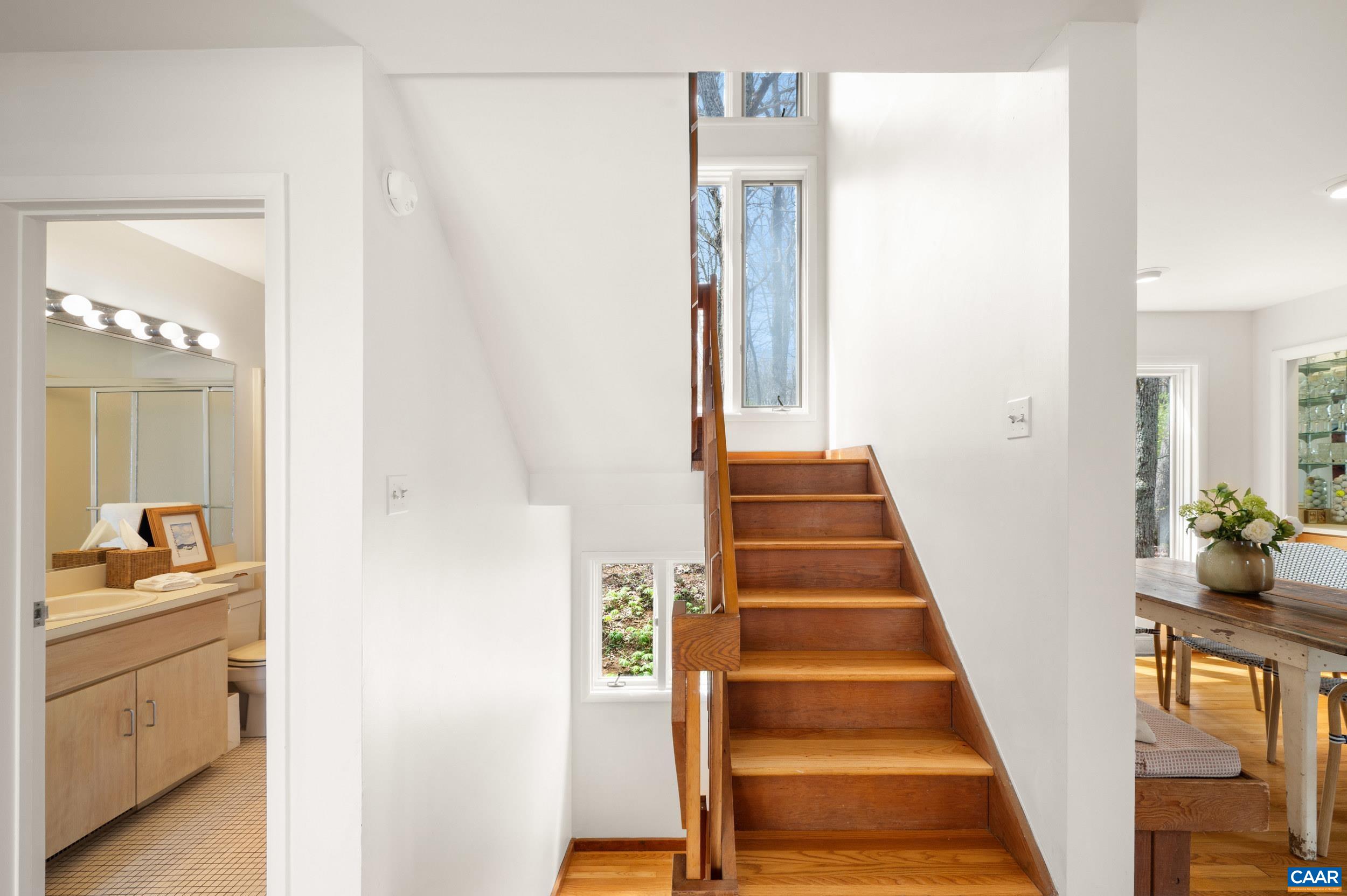 44 EAST CATOCTIN DR, WINTERGREEN RESORT, Virginia 22967, 4 Bedrooms Bedrooms, ,4 BathroomsBathrooms,Residential,11E-C-5,44 EAST CATOCTIN DR,676114 MLS # 676114