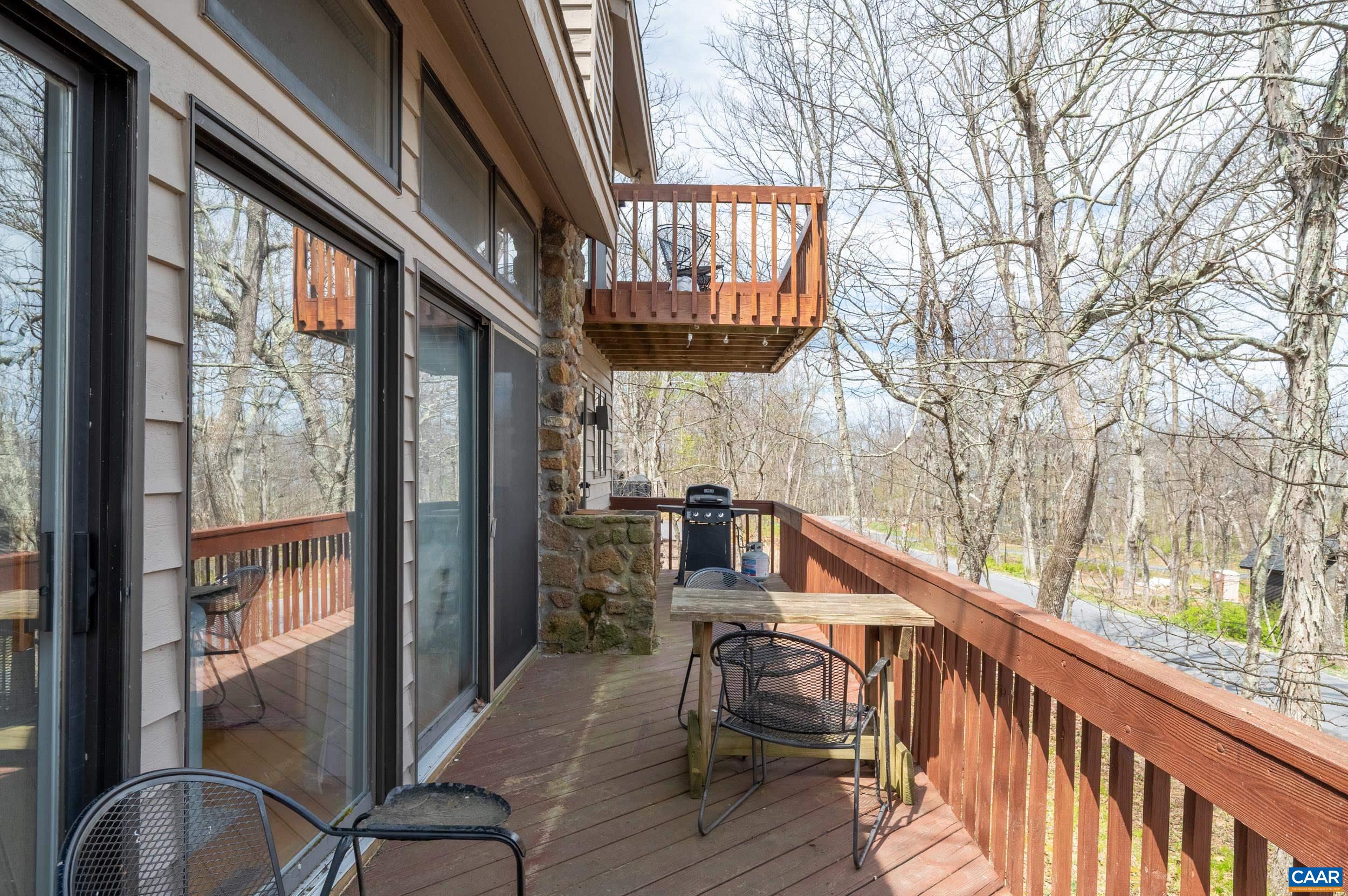 44 EAST CATOCTIN DR, WINTERGREEN RESORT, Virginia 22967, 4 Bedrooms Bedrooms, ,4 BathroomsBathrooms,Residential,11E-C-5,44 EAST CATOCTIN DR,676114 MLS # 676114