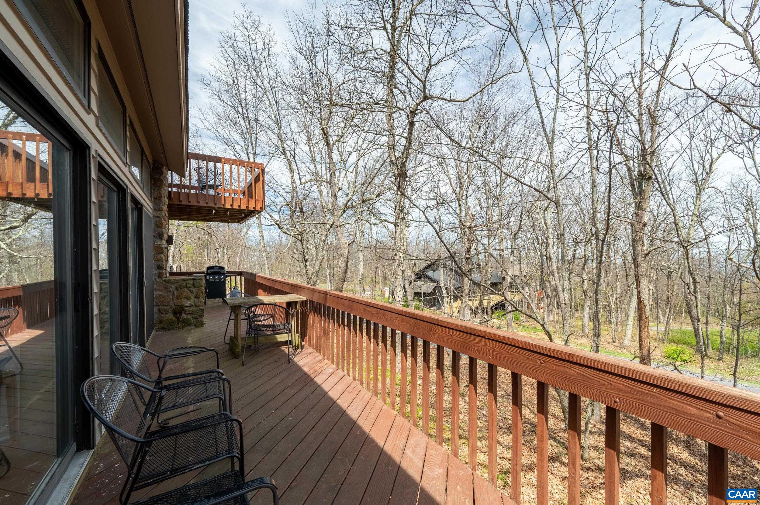 44 EAST CATOCTIN DR, WINTERGREEN RESORT, Virginia 22967, 4 Bedrooms Bedrooms, ,4 BathroomsBathrooms,Residential,11E-C-5,44 EAST CATOCTIN DR,676114 MLS # 676114