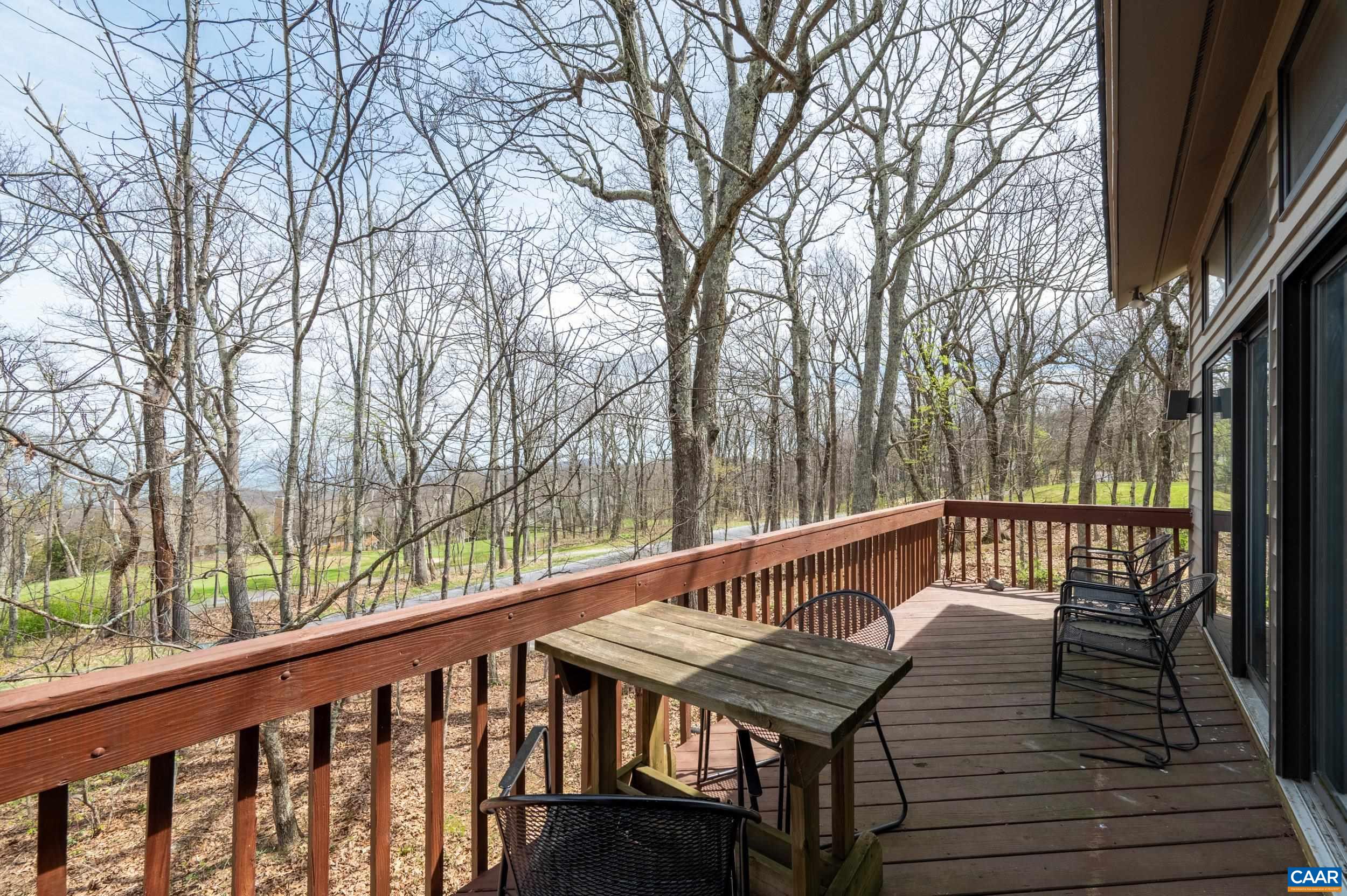 44 EAST CATOCTIN DR, WINTERGREEN RESORT, Virginia 22967, 4 Bedrooms Bedrooms, ,4 BathroomsBathrooms,Residential,11E-C-5,44 EAST CATOCTIN DR,676114 MLS # 676114