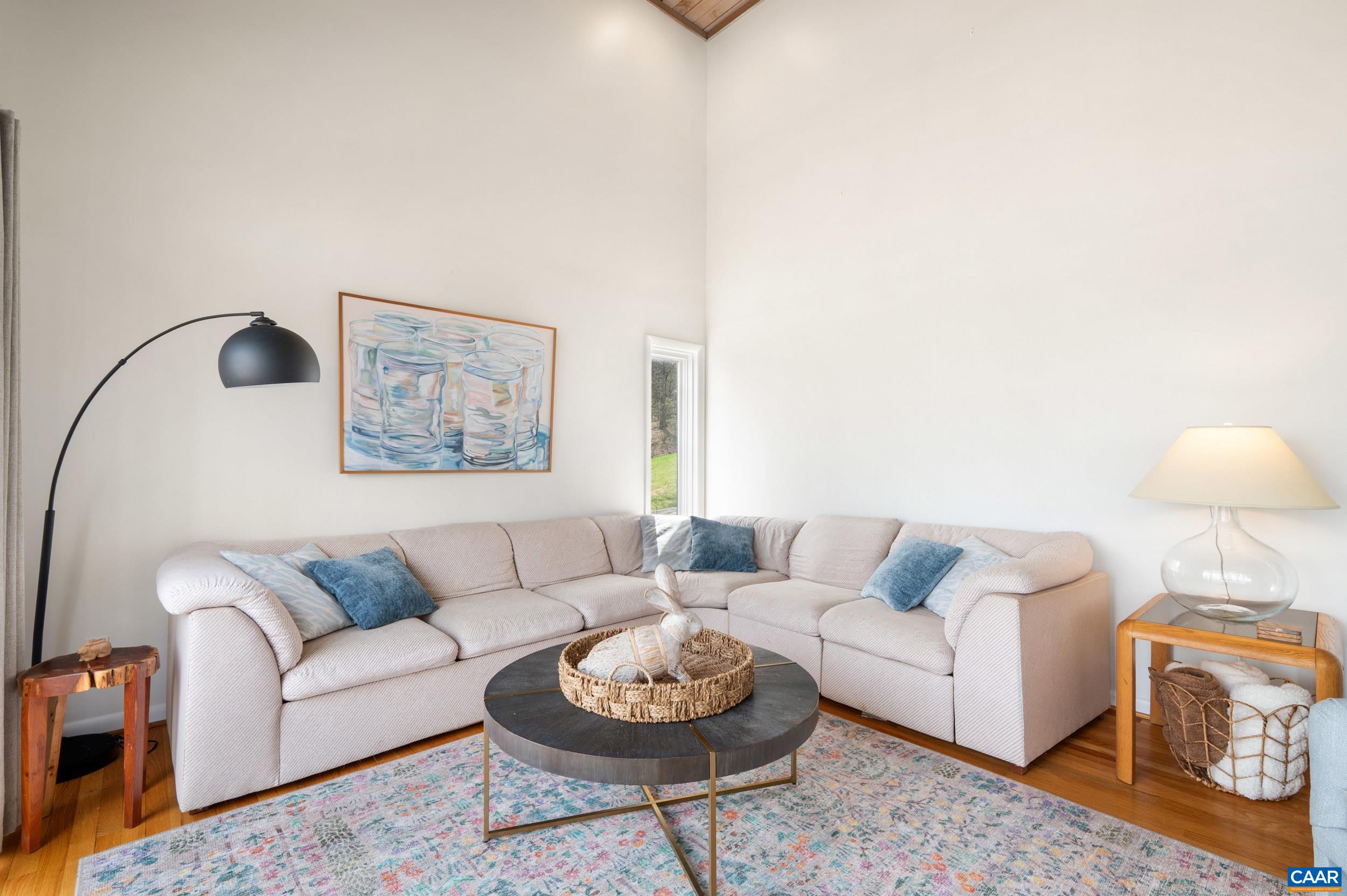 44 EAST CATOCTIN DR, WINTERGREEN RESORT, Virginia 22967, 4 Bedrooms Bedrooms, ,4 BathroomsBathrooms,Residential,11E-C-5,44 EAST CATOCTIN DR,676114 MLS # 676114