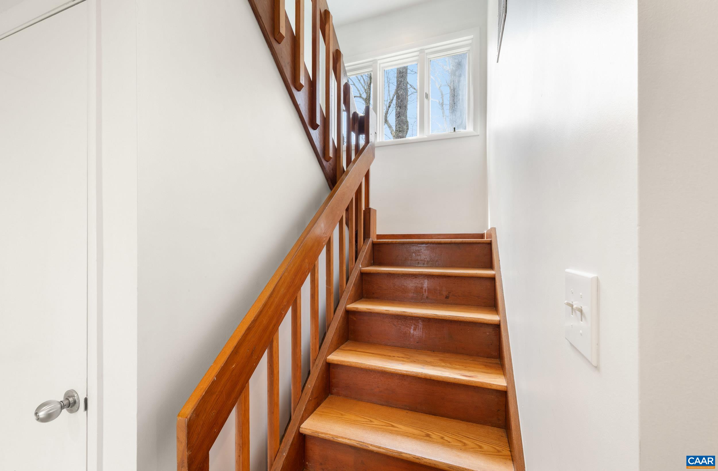 44 EAST CATOCTIN DR, WINTERGREEN RESORT, Virginia 22967, 4 Bedrooms Bedrooms, ,4 BathroomsBathrooms,Residential,11E-C-5,44 EAST CATOCTIN DR,676114 MLS # 676114