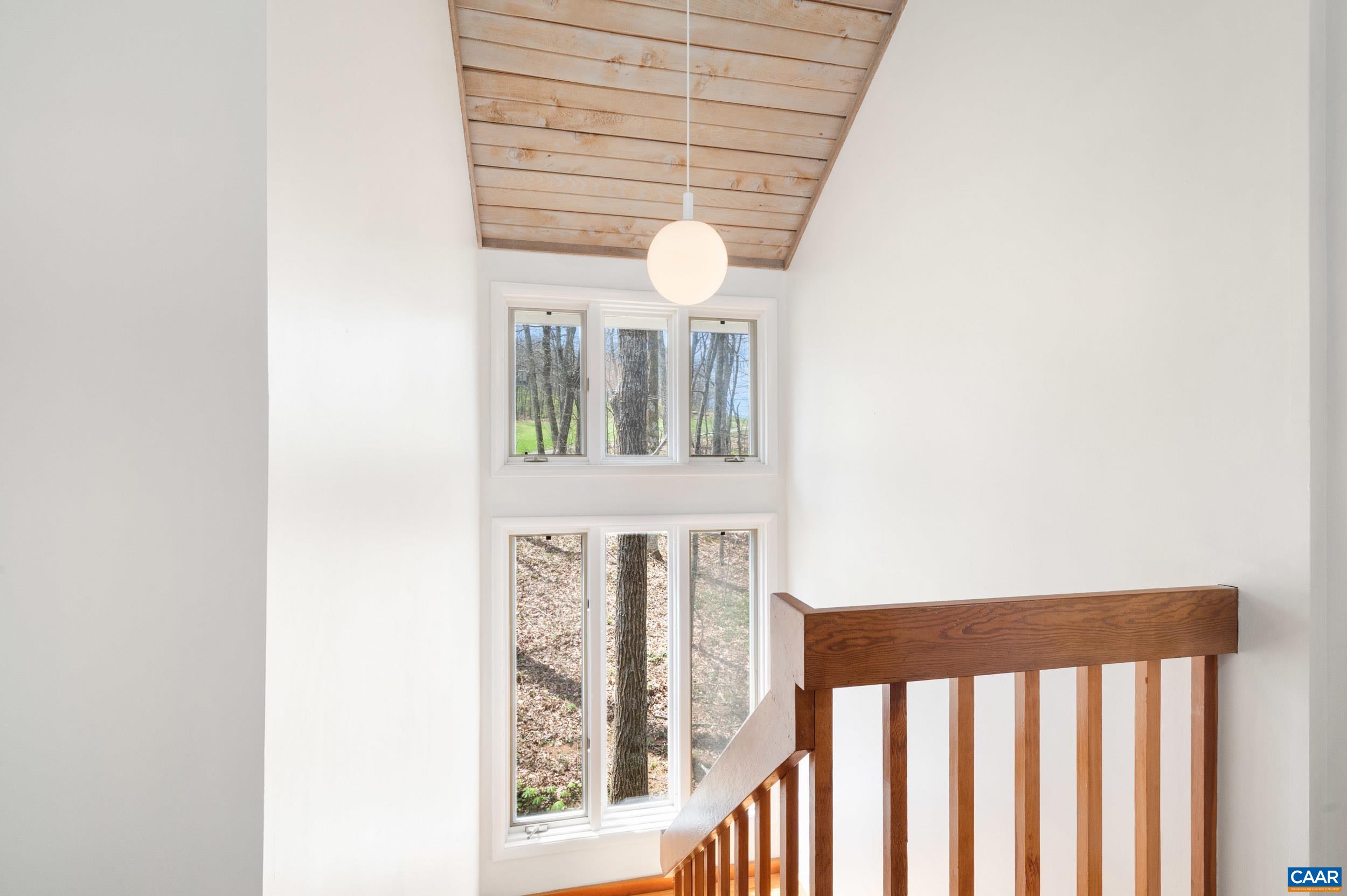 44 EAST CATOCTIN DR, WINTERGREEN RESORT, Virginia 22967, 4 Bedrooms Bedrooms, ,4 BathroomsBathrooms,Residential,11E-C-5,44 EAST CATOCTIN DR,676114 MLS # 676114