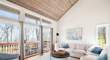 44 EAST CATOCTIN DR, WINTERGREEN RESORT, Virginia 22967, 4 Bedrooms Bedrooms, ,4 BathroomsBathrooms,Residential,11E-C-5,44 EAST CATOCTIN DR,676114 MLS # 676114