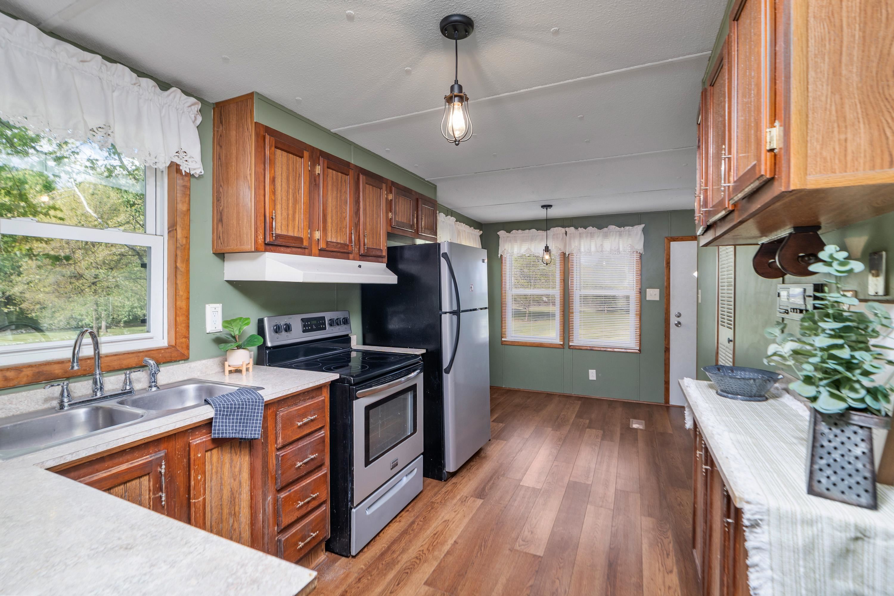 101 THOROFARE RD, WAYNESBORO, Virginia 22980, 3 Bedrooms Bedrooms, ,2 BathroomsBathrooms,Residential,101 THOROFARE RD,676122 MLS # 676122