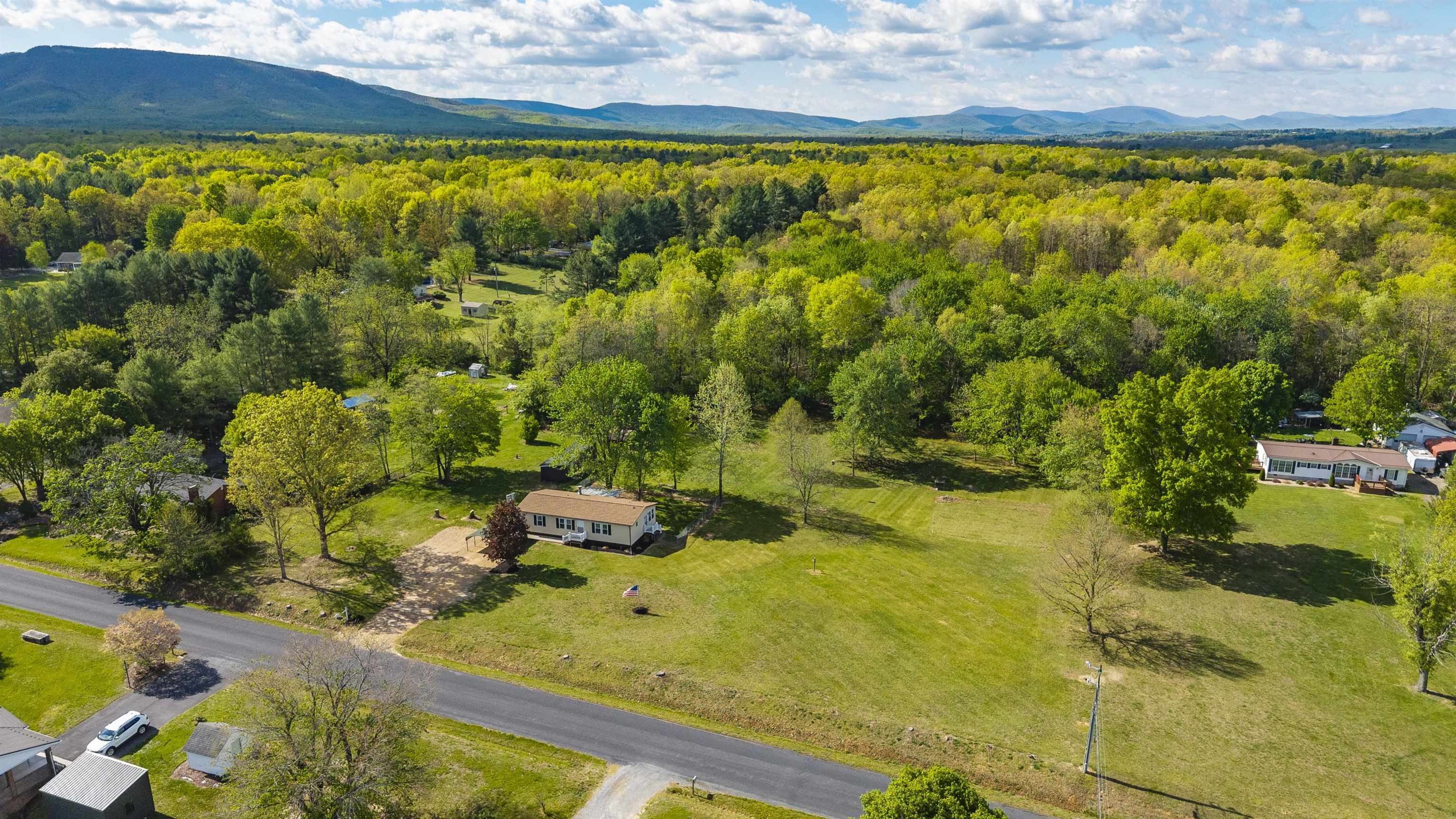 101 THOROFARE RD, WAYNESBORO, Virginia 22980, 3 Bedrooms Bedrooms, ,2 BathroomsBathrooms,Residential,101 THOROFARE RD,676122 MLS # 676122