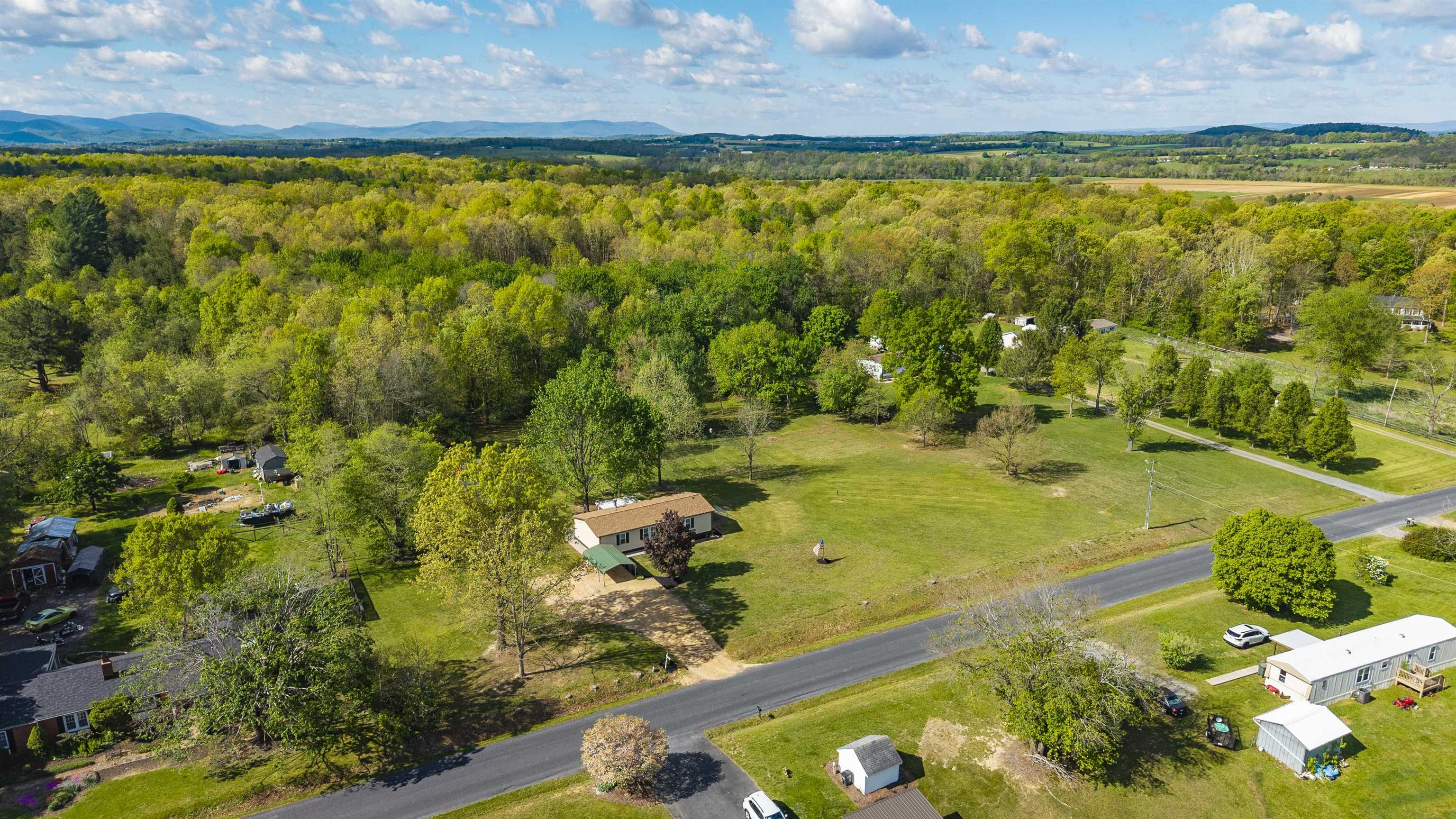 101 THOROFARE RD, WAYNESBORO, Virginia 22980, 3 Bedrooms Bedrooms, ,2 BathroomsBathrooms,Residential,101 THOROFARE RD,676122 MLS # 676122