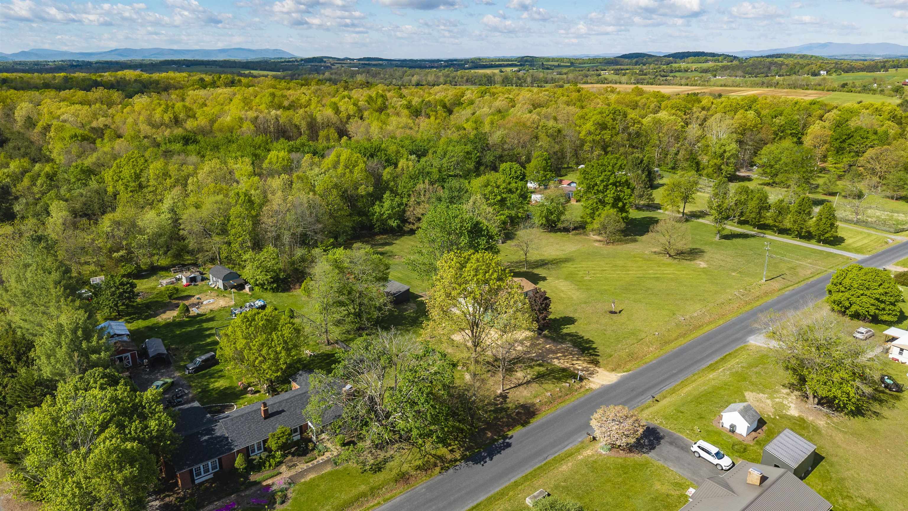 101 THOROFARE RD, WAYNESBORO, Virginia 22980, 3 Bedrooms Bedrooms, ,2 BathroomsBathrooms,Residential,101 THOROFARE RD,676122 MLS # 676122