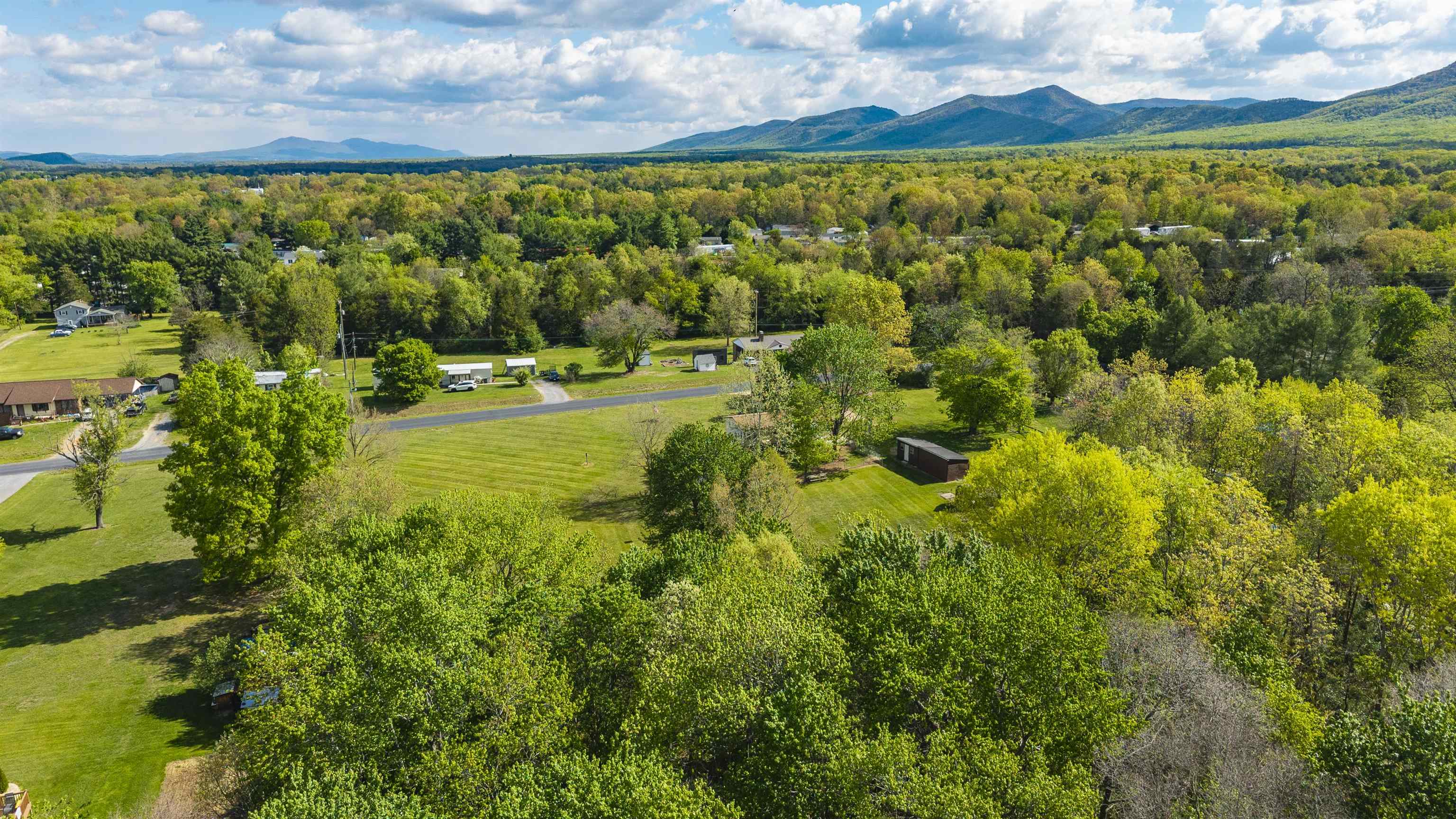 101 THOROFARE RD, WAYNESBORO, Virginia 22980, 3 Bedrooms Bedrooms, ,2 BathroomsBathrooms,Residential,101 THOROFARE RD,676122 MLS # 676122