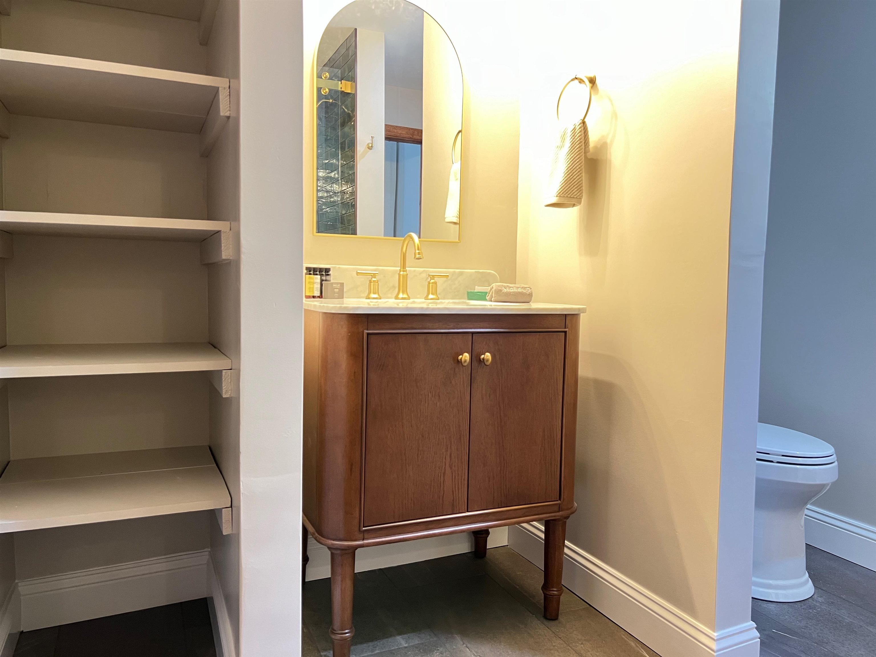 352 TYE RIVER TPKE, VESUVIUS, Virginia 24483, ,Commercial,352 TYE RIVER TPKE,676134 MLS # 676134