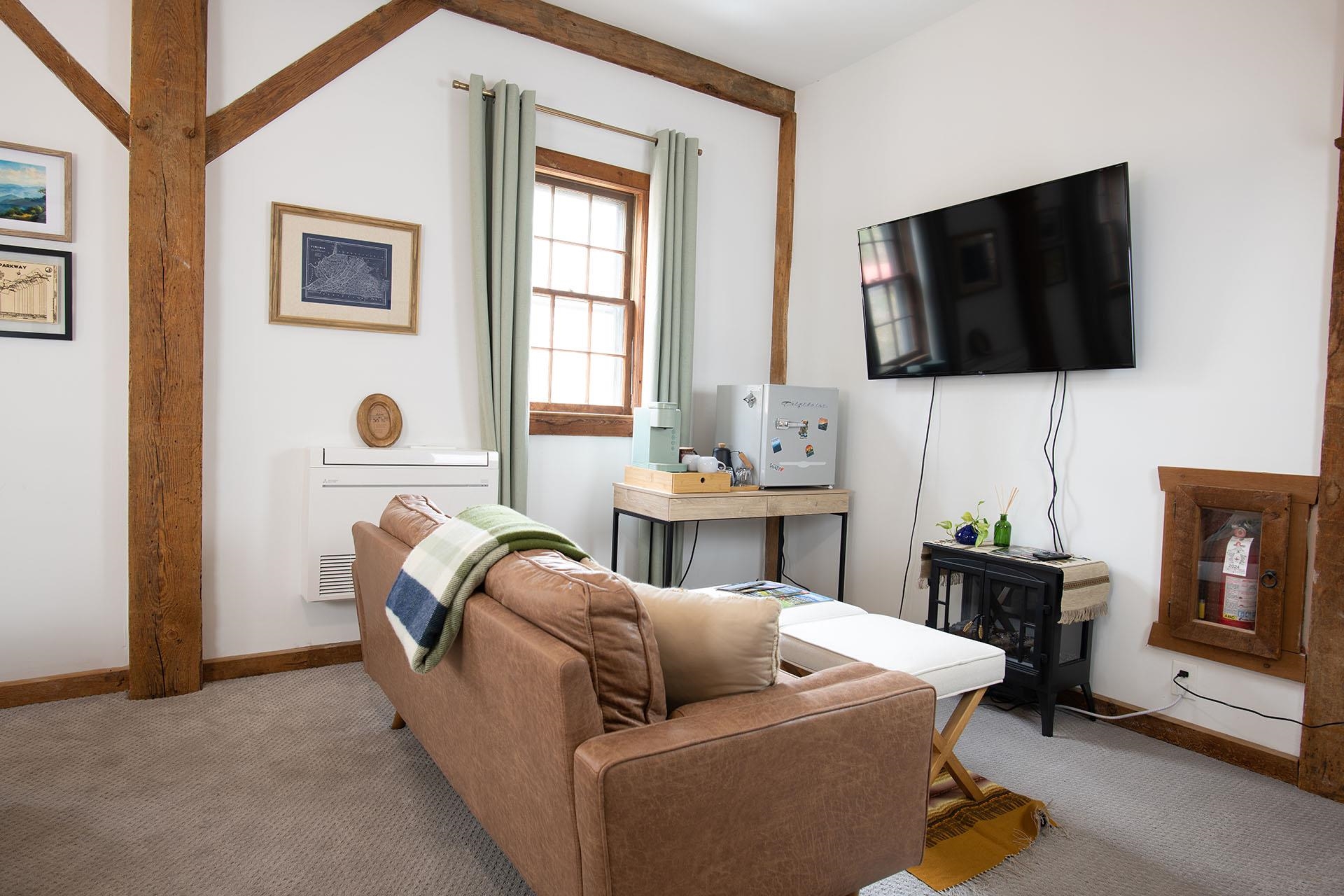 352 TYE RIVER TPKE, VESUVIUS, Virginia 24483, ,Commercial,352 TYE RIVER TPKE,676134 MLS # 676134