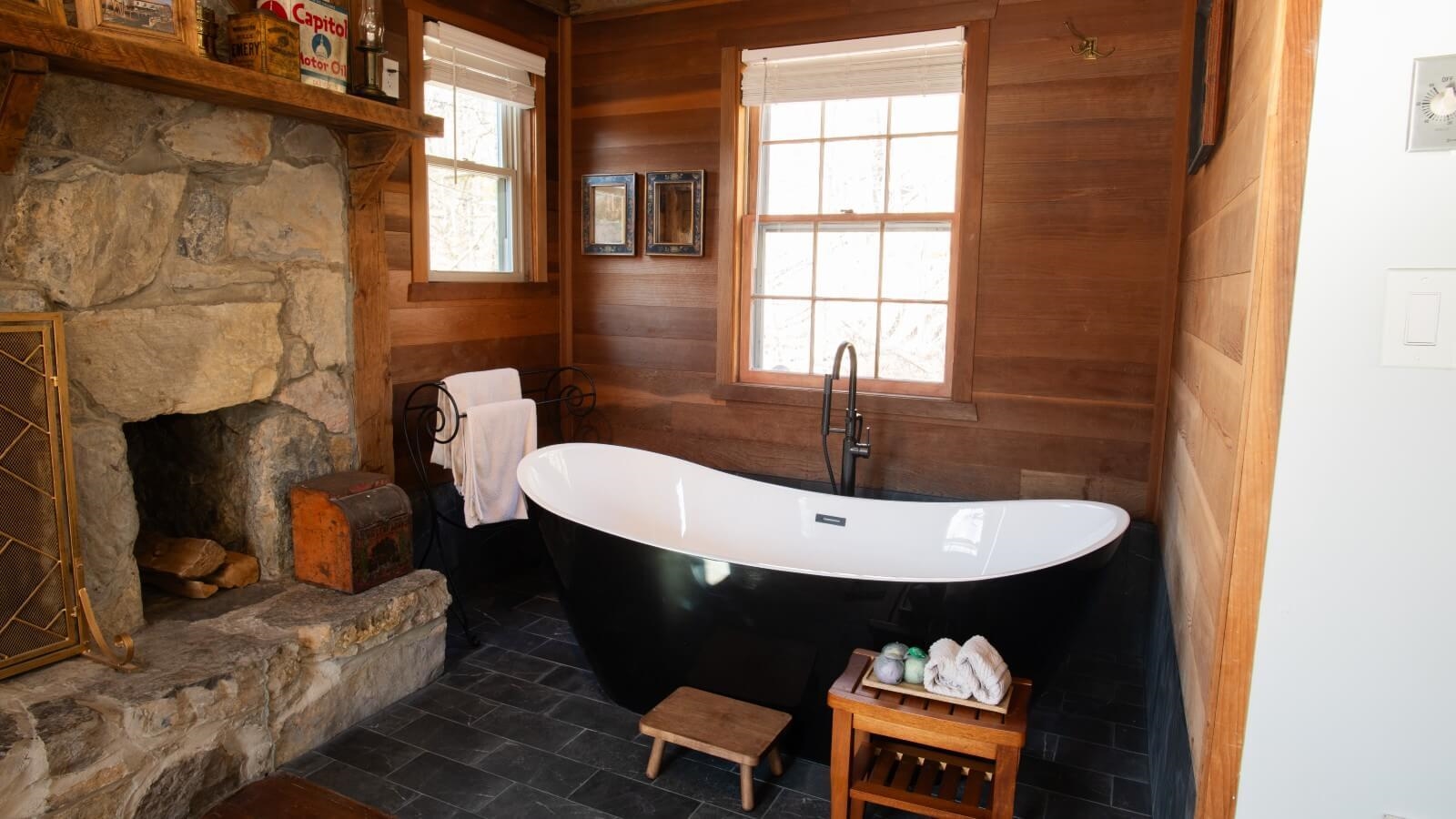 352 TYE RIVER TPKE, VESUVIUS, Virginia 24483, ,Commercial,352 TYE RIVER TPKE,676134 MLS # 676134