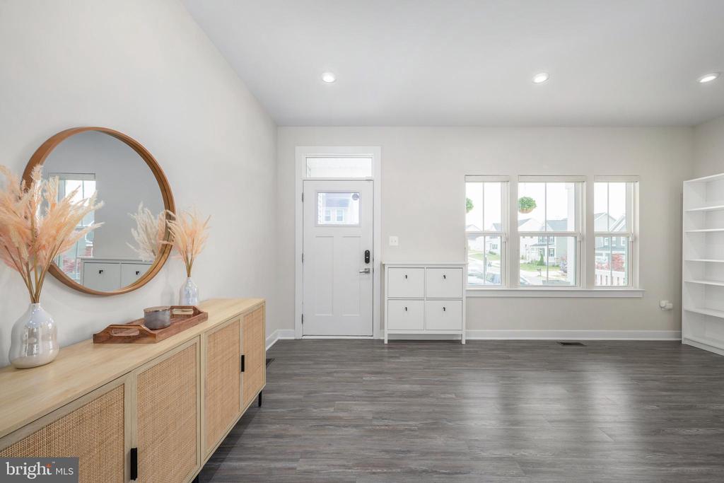 9104 MAPLE RUN DR, FREDERICKSBURG, Virginia 22407, 5 Bedrooms Bedrooms, ,4 BathroomsBathrooms,Residential,9104 MAPLE RUN DR,VASP2040660 MLS # VASP2040660